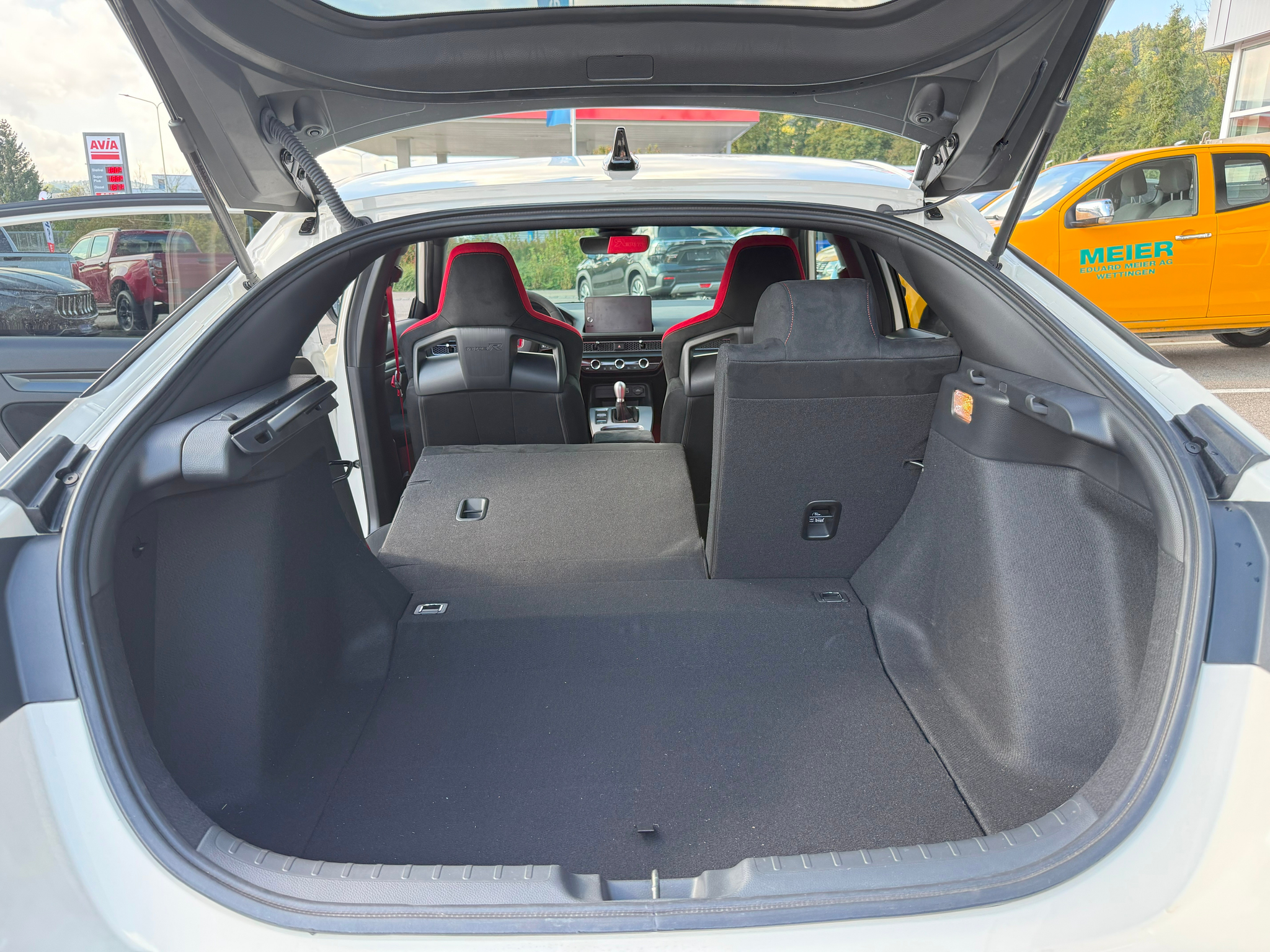 listing desktop thumbnail image 21