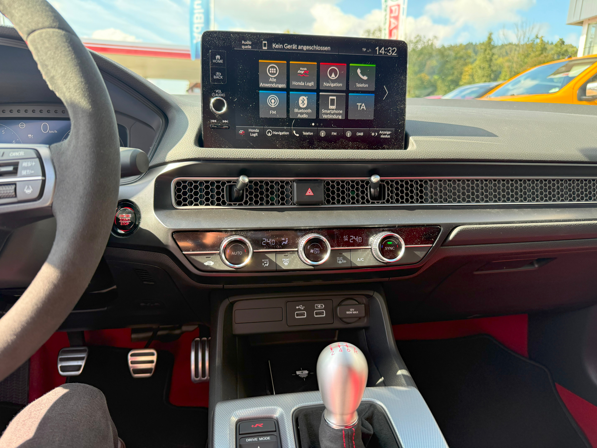 listing desktop thumbnail image 13