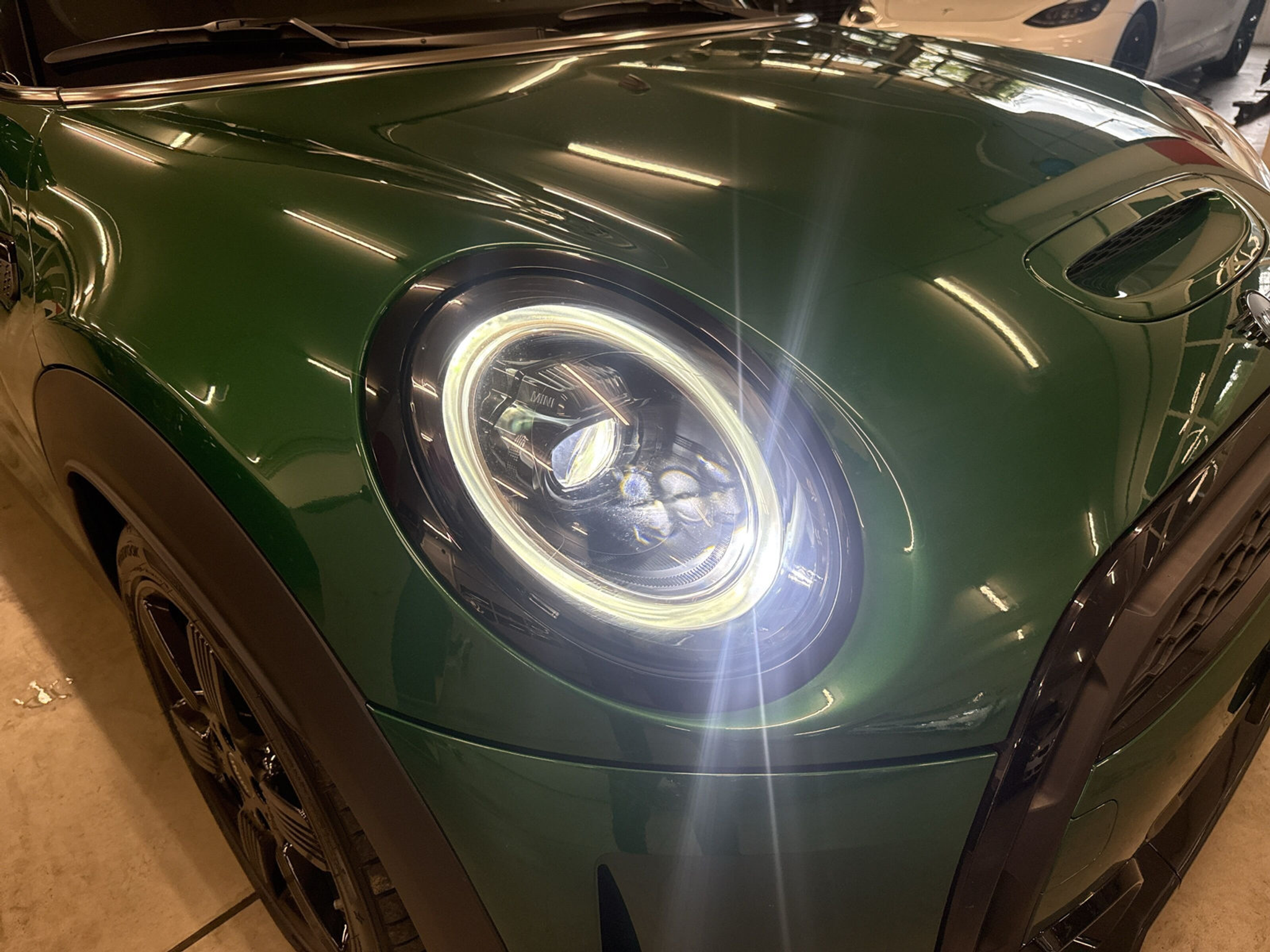 listing desktop thumbnail image 17