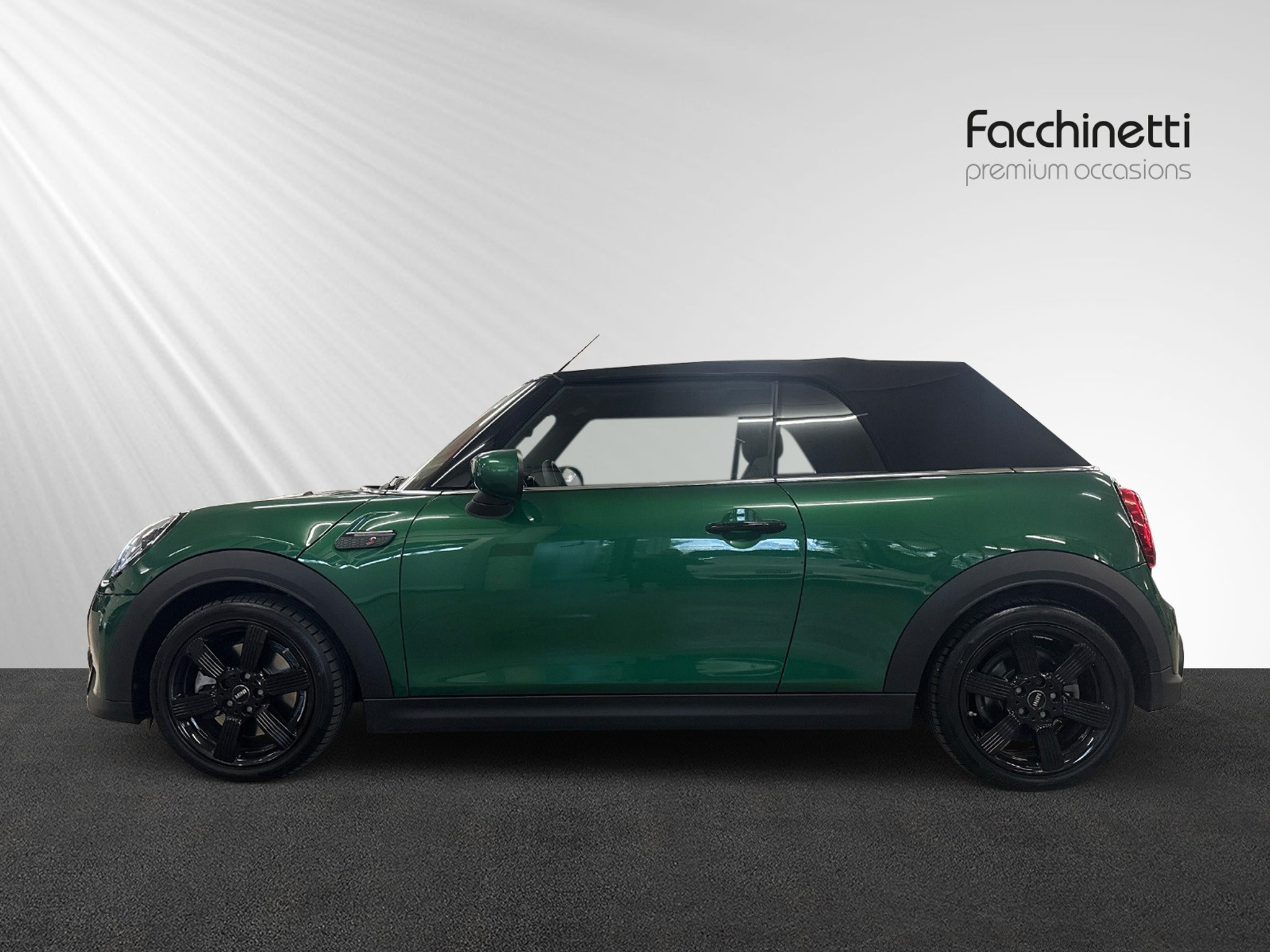 listing desktop thumbnail image 1