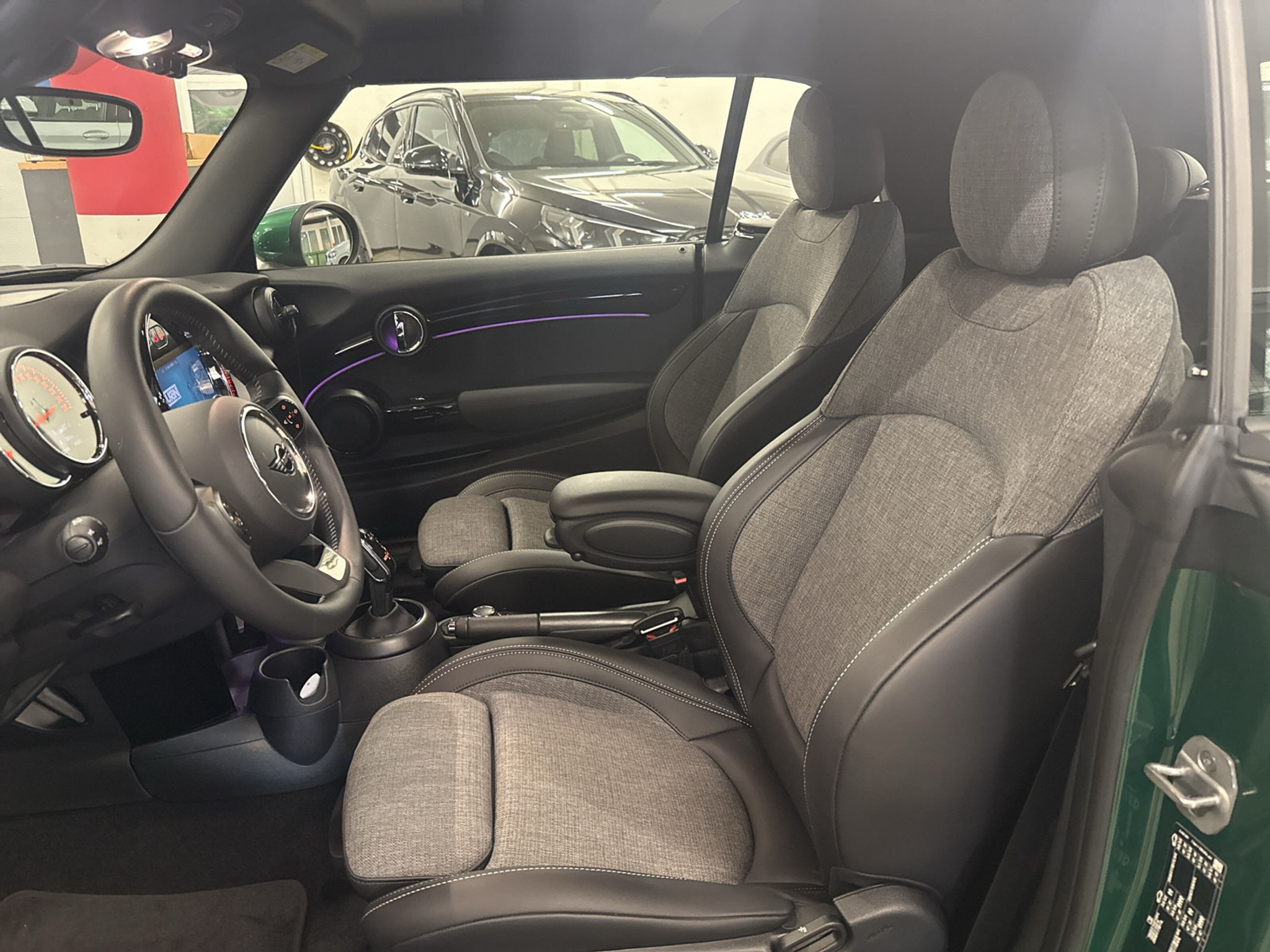 listing desktop thumbnail image 9