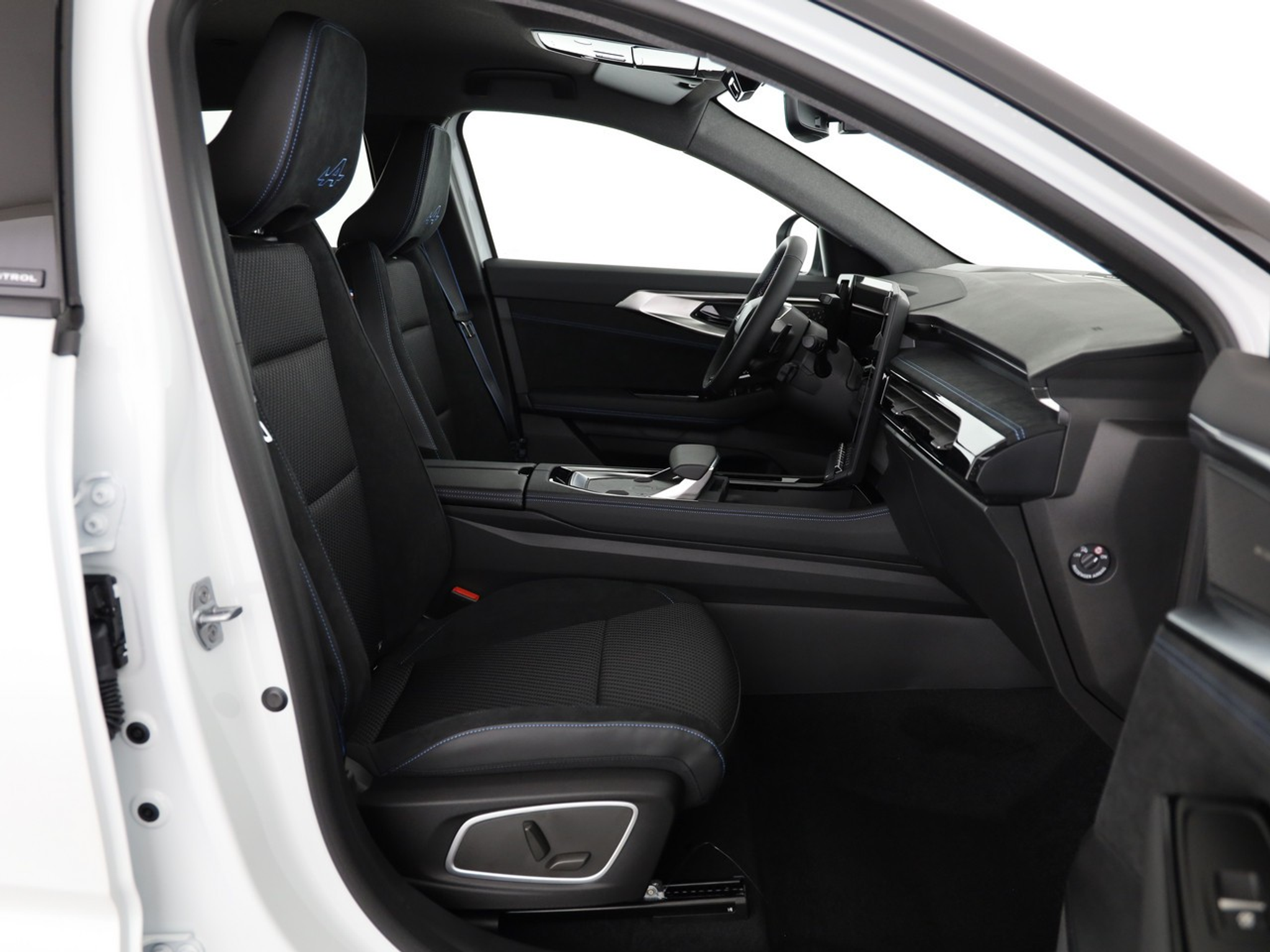 listing desktop thumbnail image 6