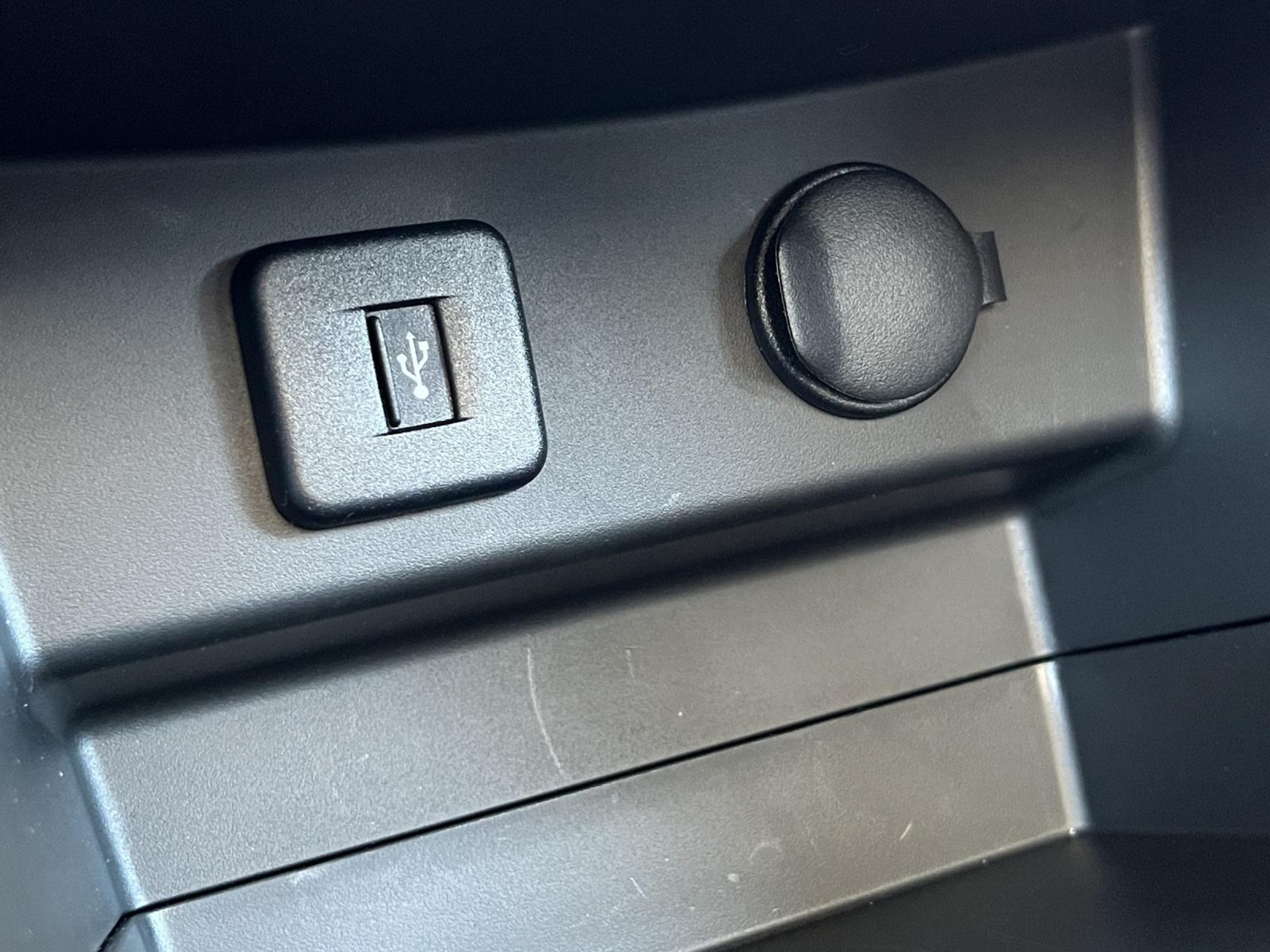 listing desktop thumbnail image 19