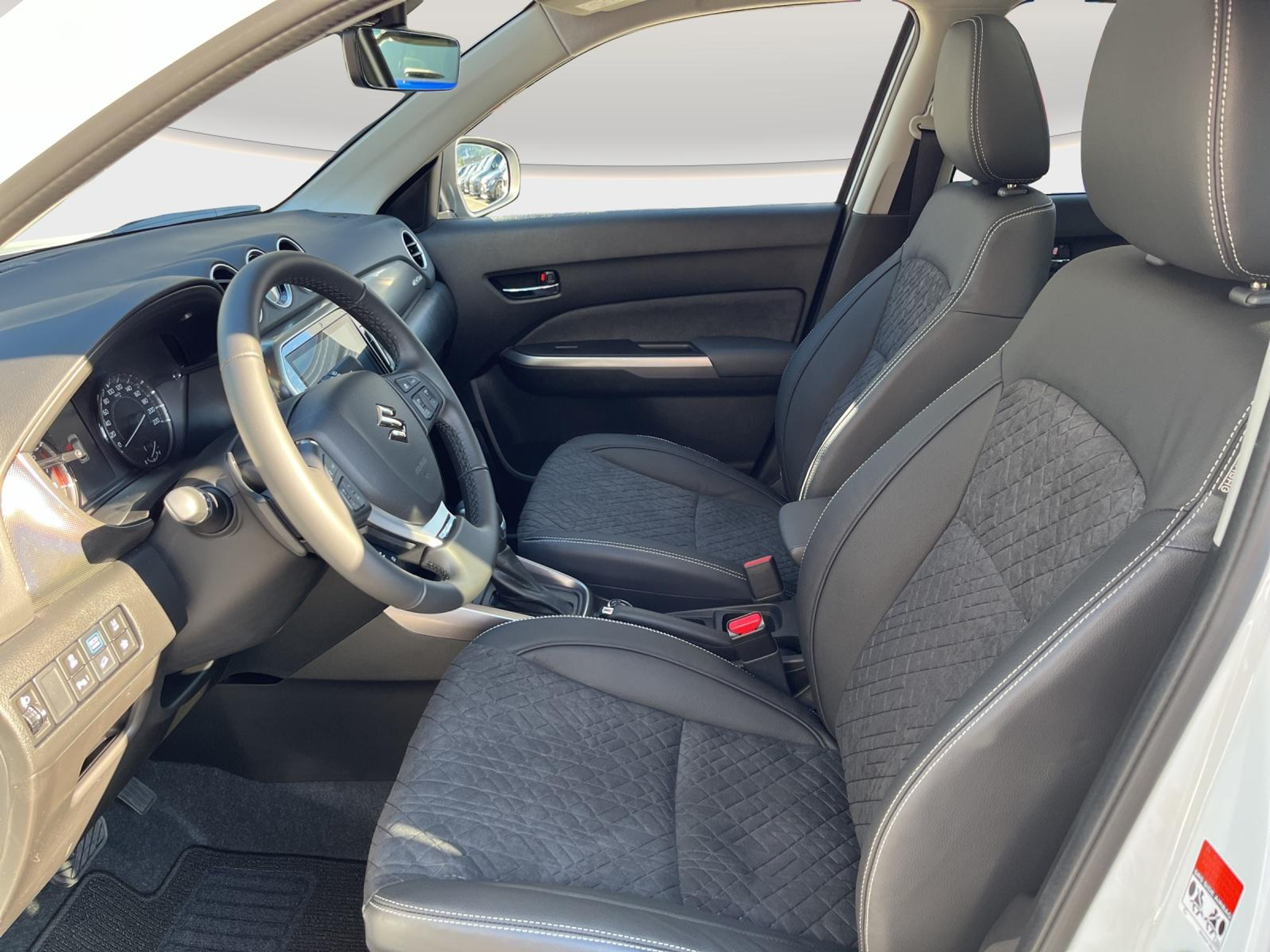 listing desktop thumbnail image 9