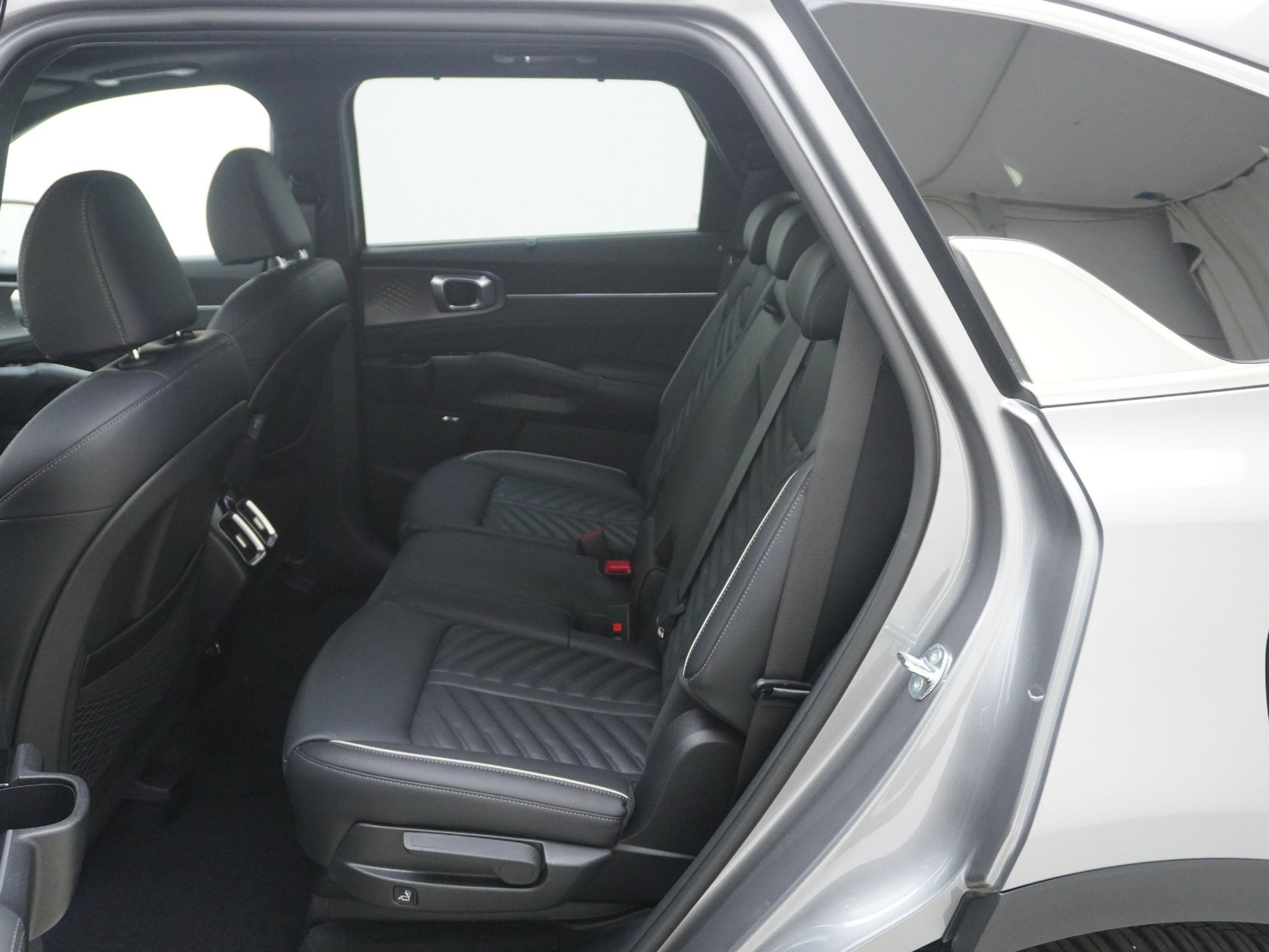 listing desktop thumbnail image 14