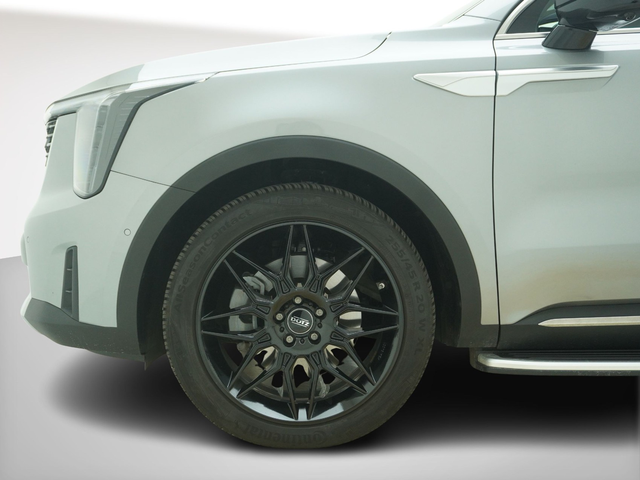 listing desktop thumbnail image 9