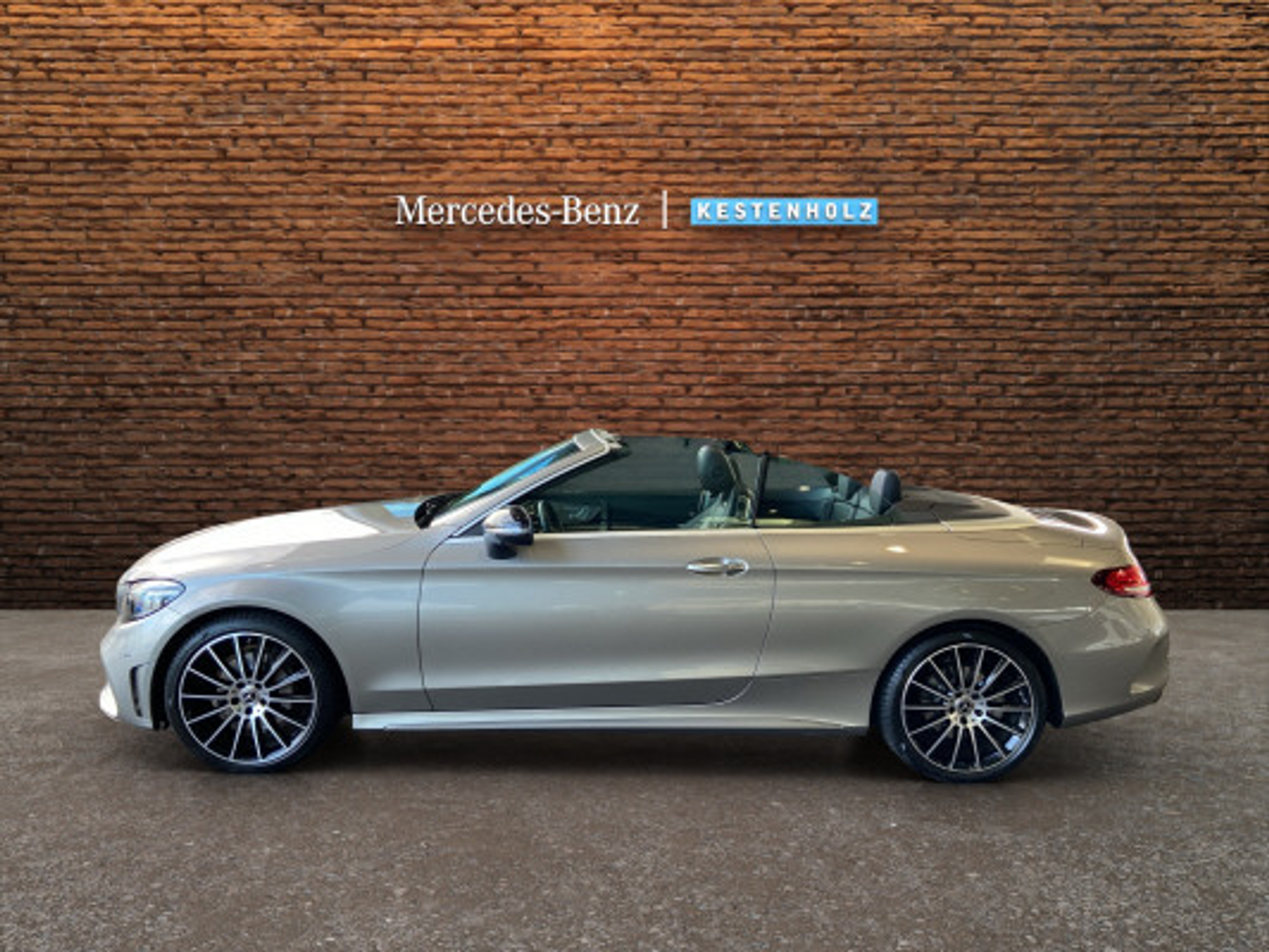 listing desktop thumbnail image 3