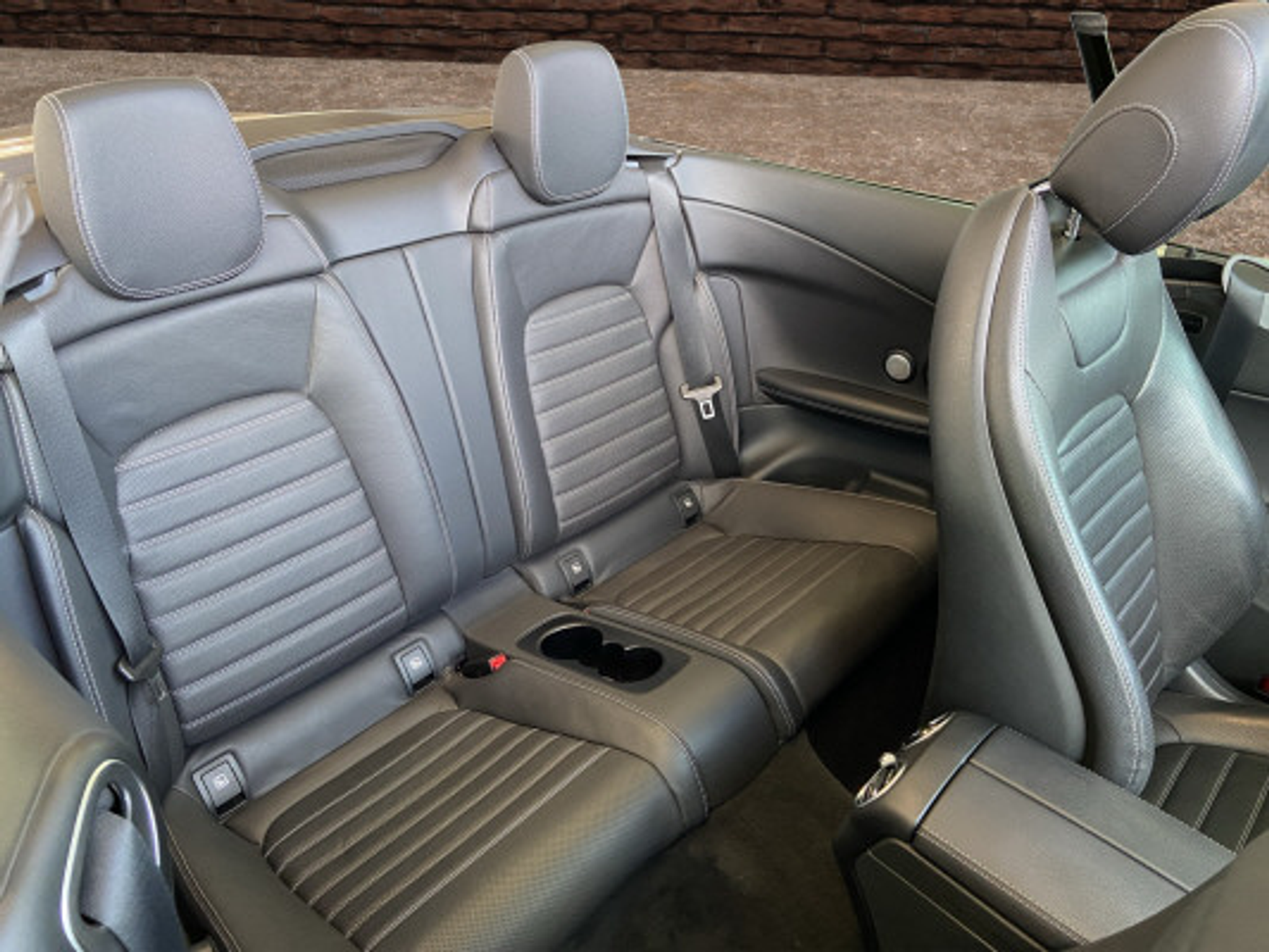 listing desktop thumbnail image 12