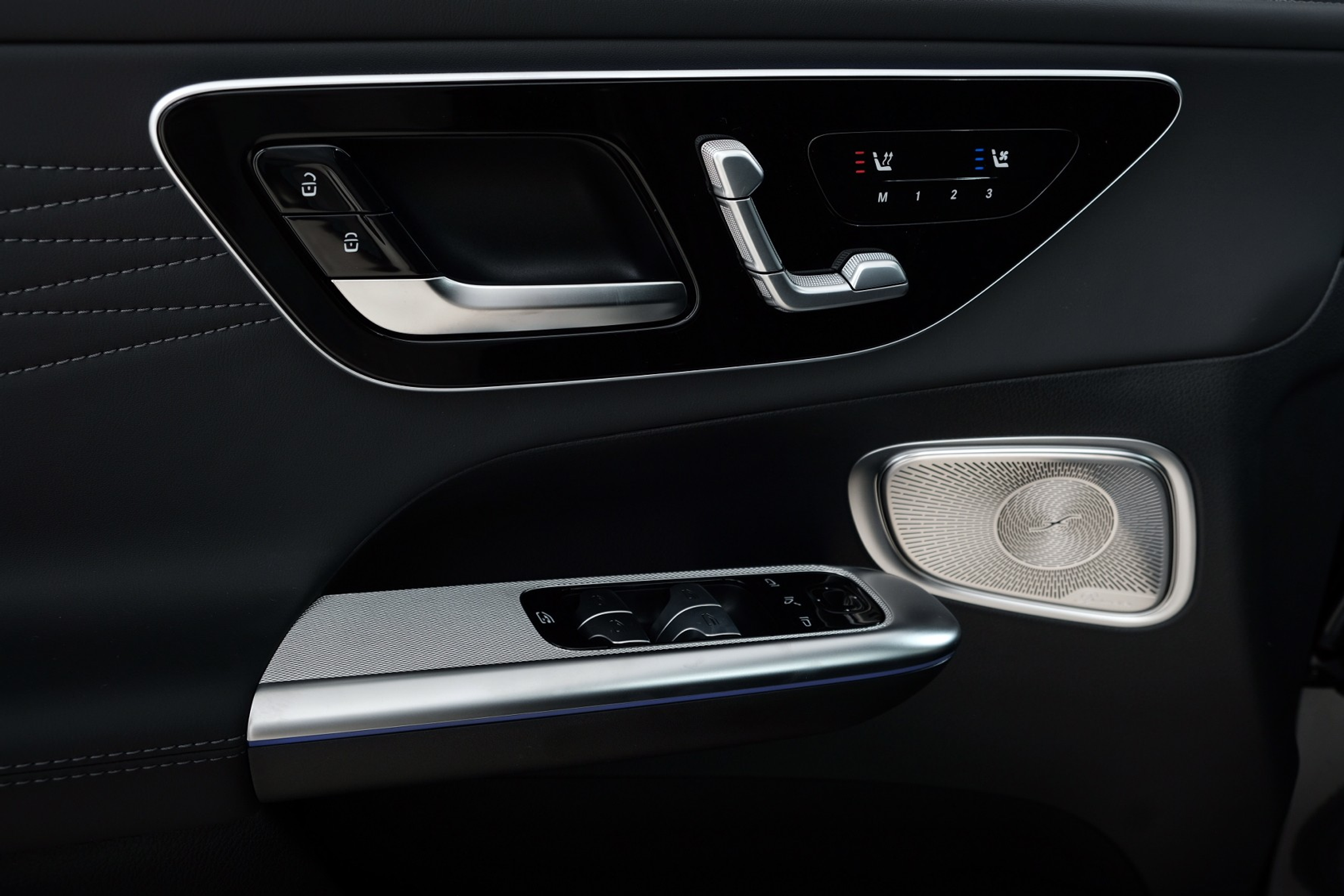 listing desktop thumbnail image 14