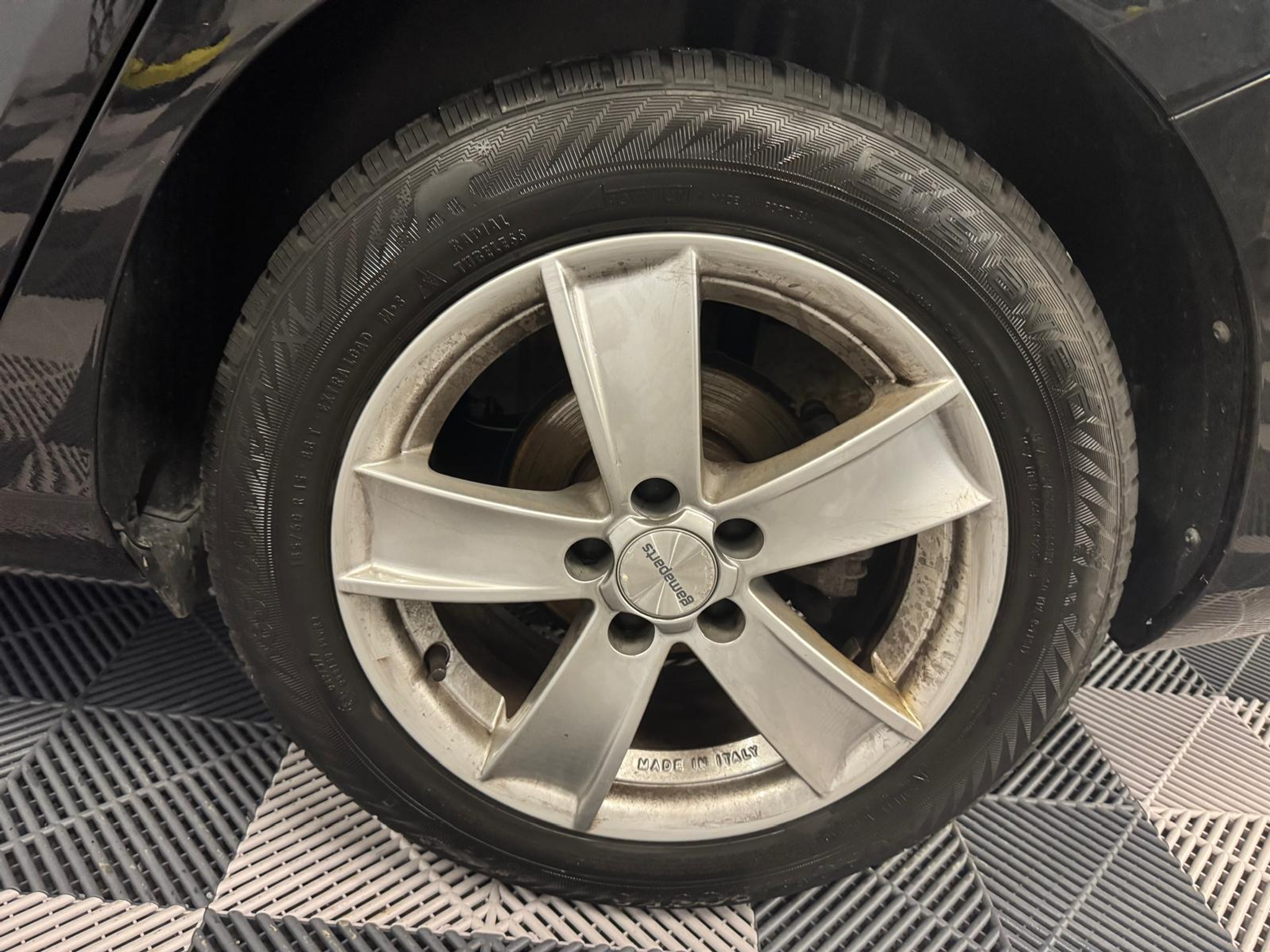 listing desktop thumbnail image 28