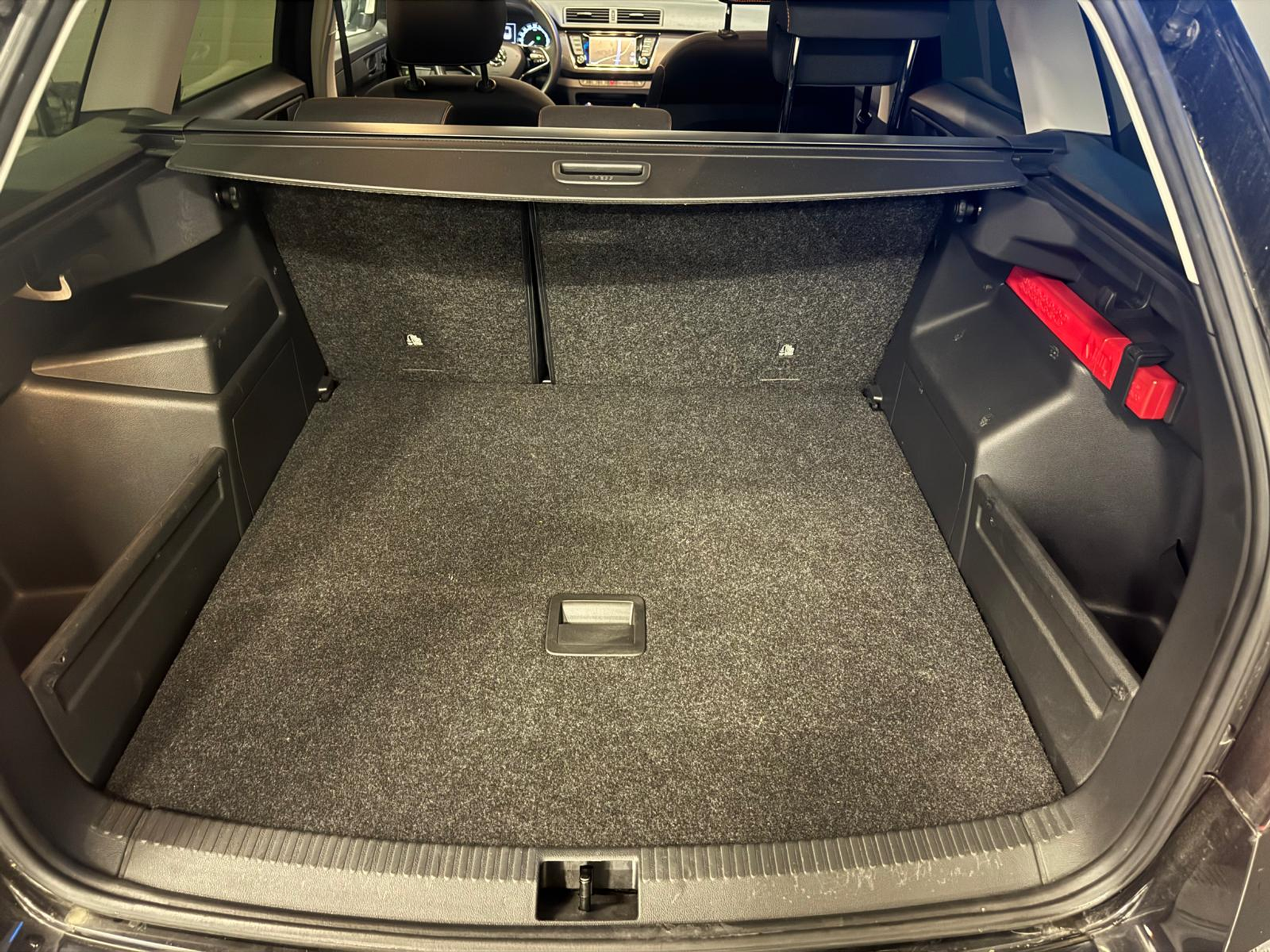 listing desktop thumbnail image 24