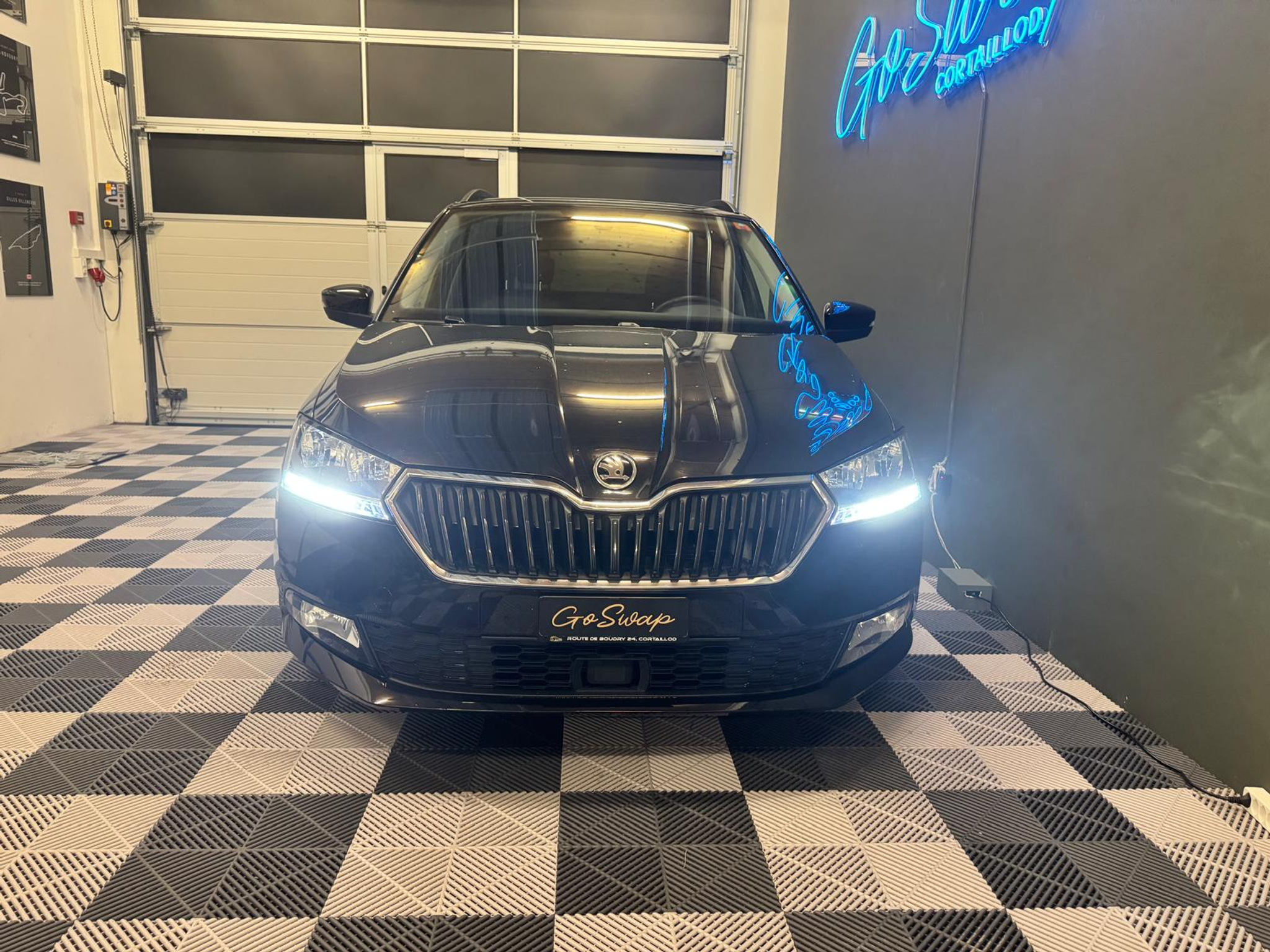 listing desktop thumbnail image 8