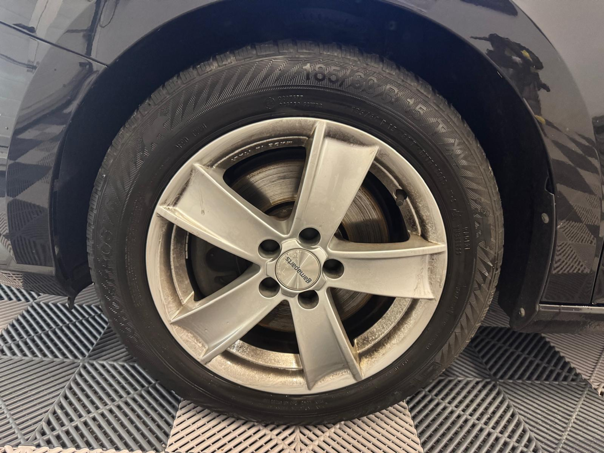 listing desktop thumbnail image 27