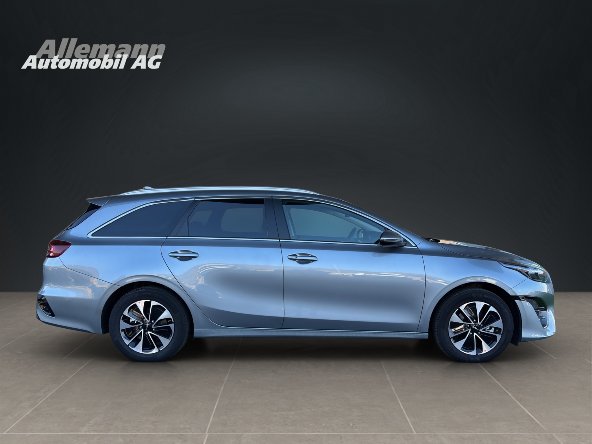 listing desktop thumbnail image 6