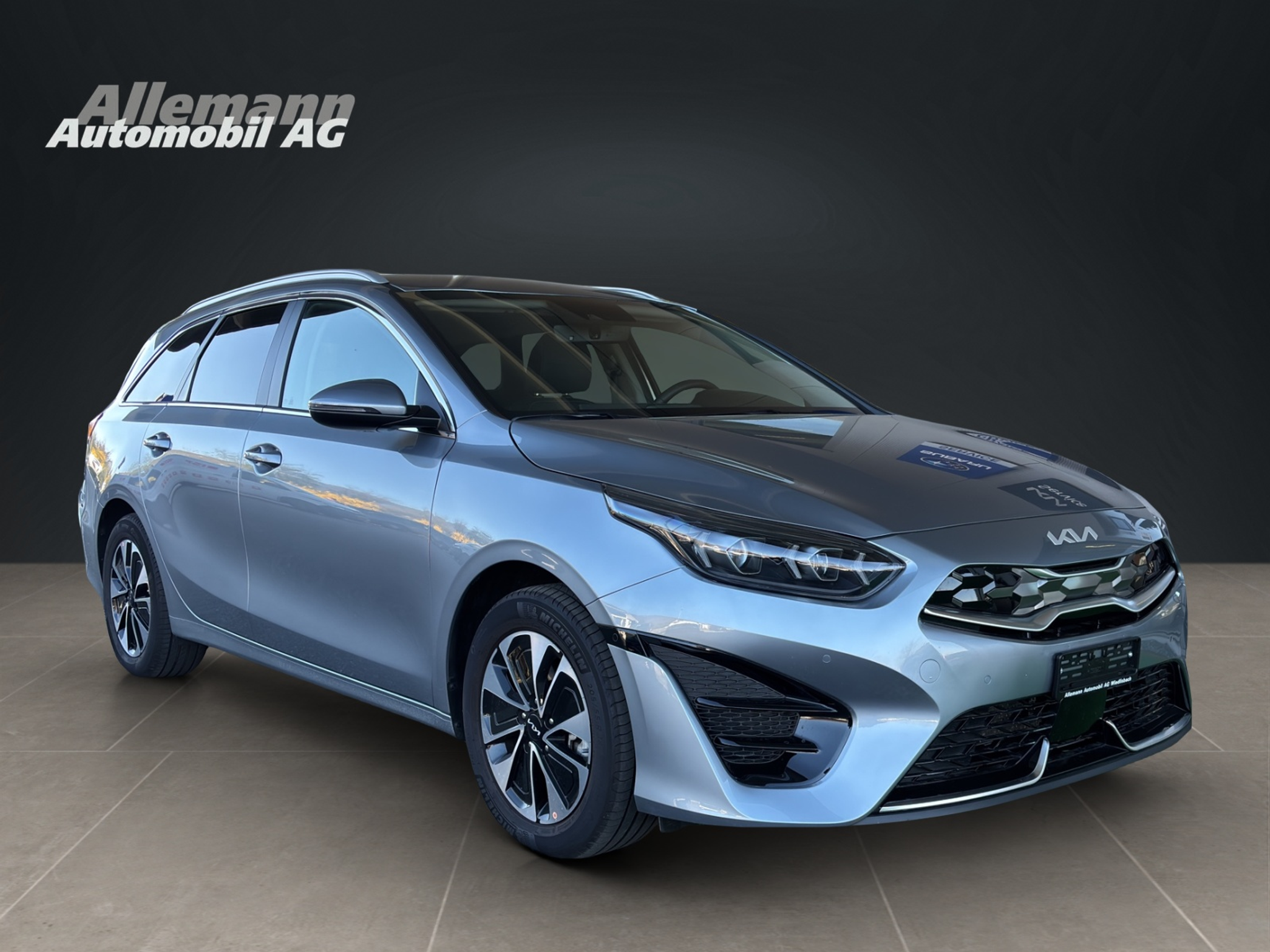 listing desktop thumbnail image 7