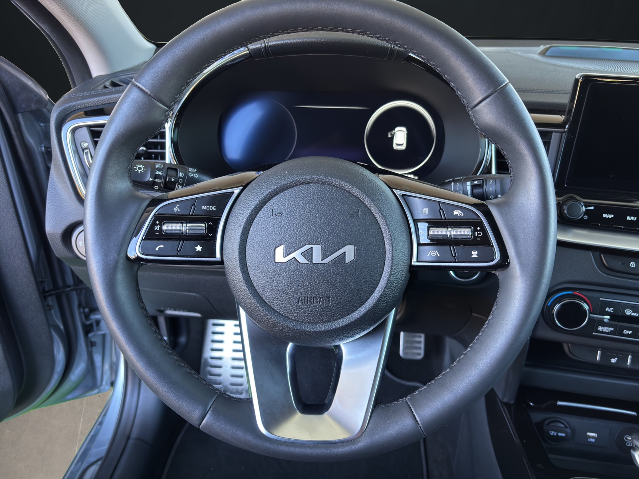 listing desktop thumbnail image 9