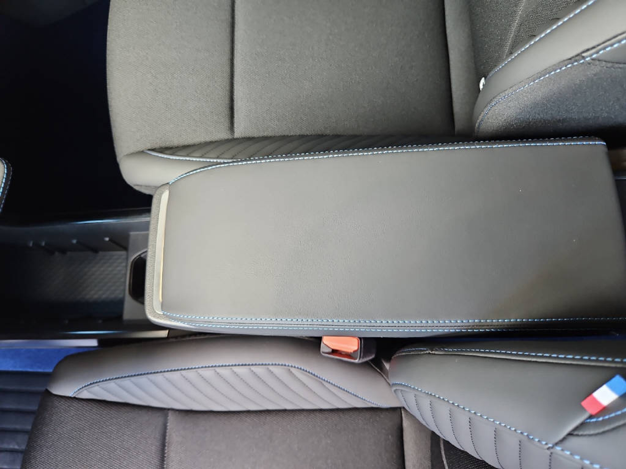 listing desktop thumbnail image 6