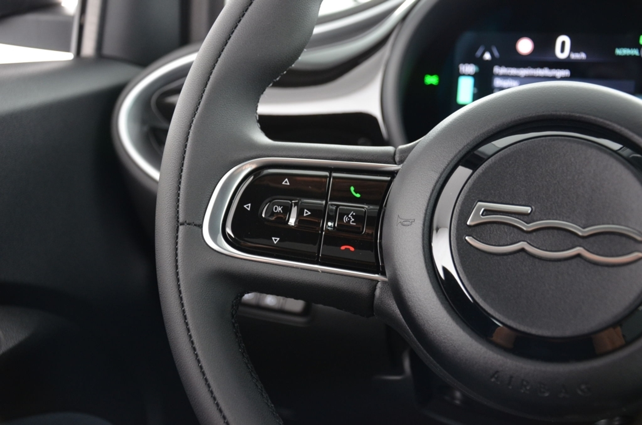 listing desktop thumbnail image 25