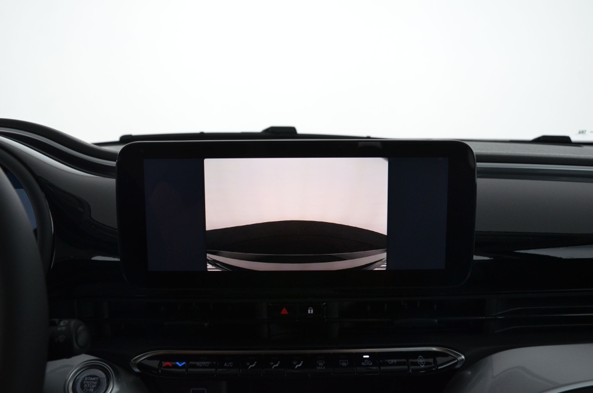 listing desktop thumbnail image 17