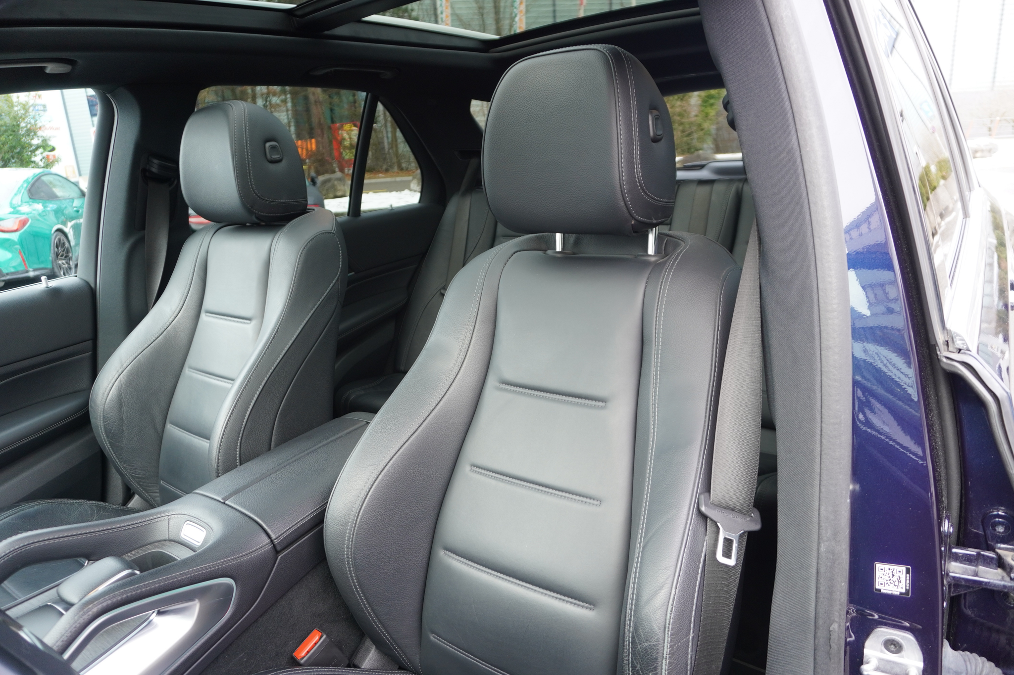 listing desktop thumbnail image 30