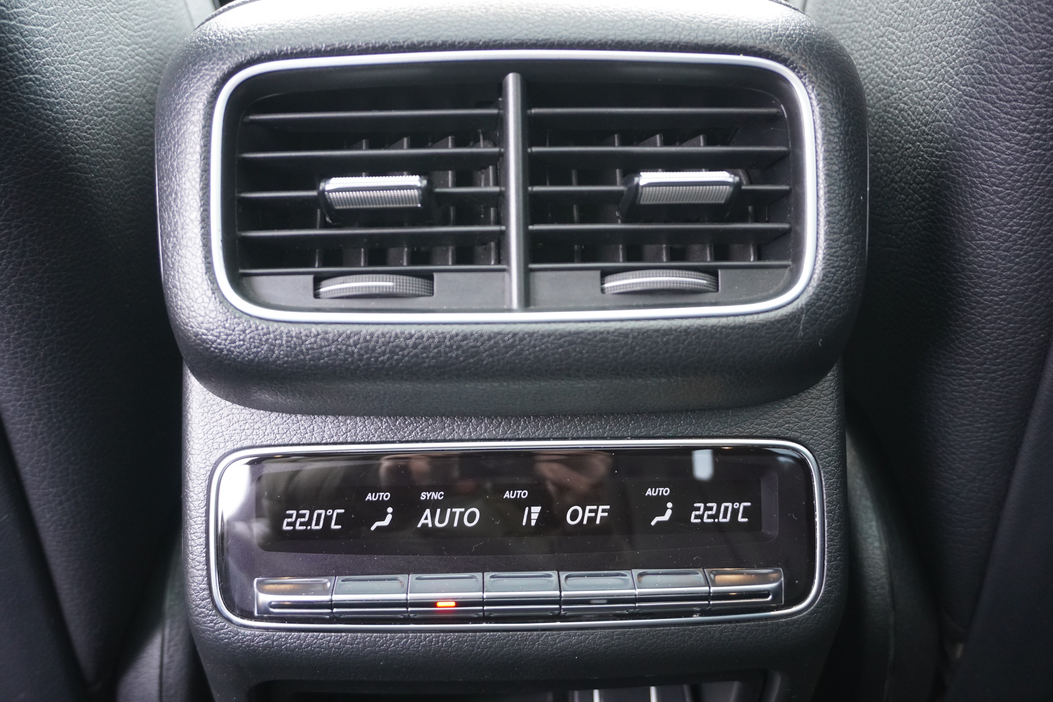 listing desktop thumbnail image 9