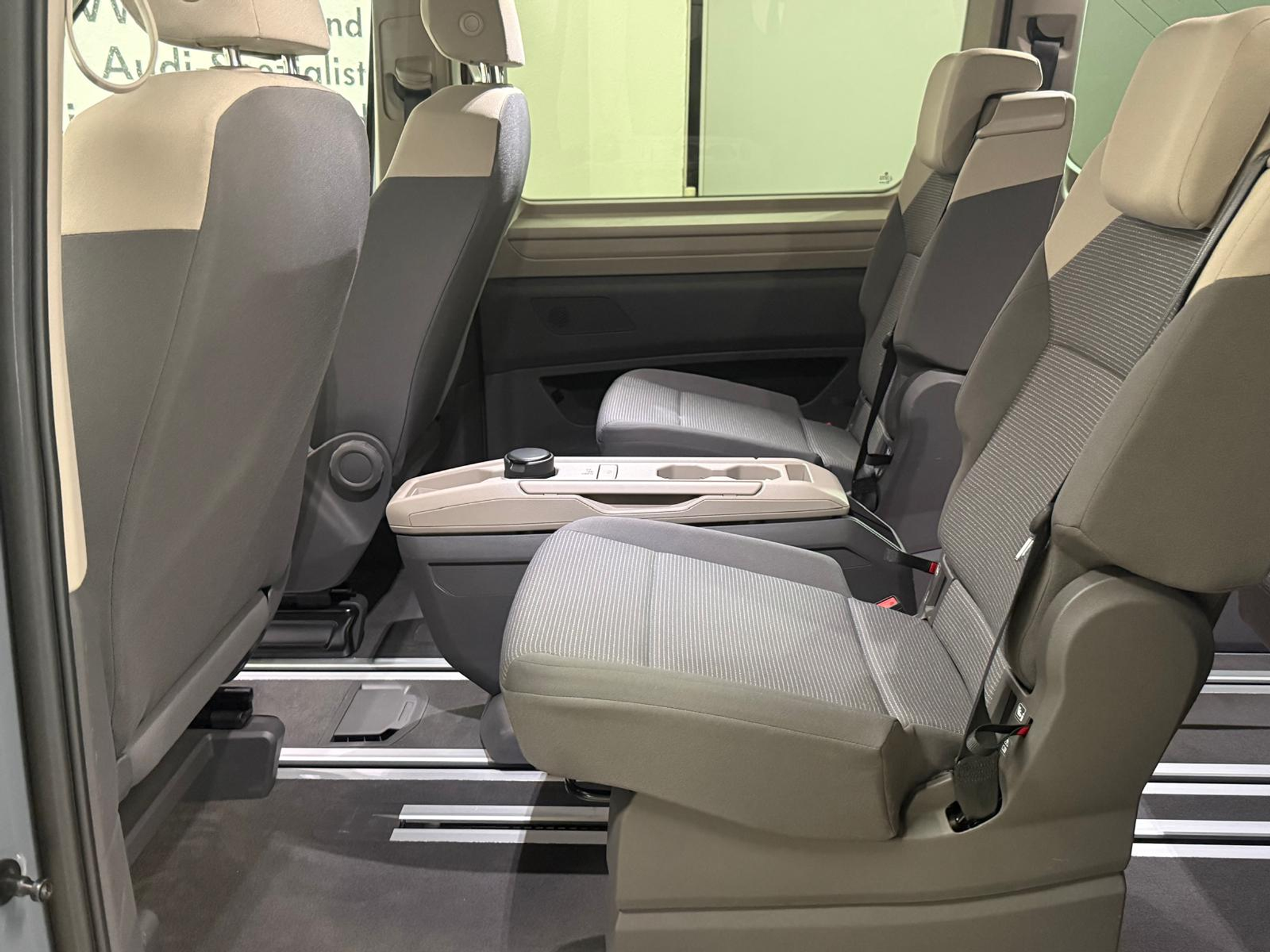 listing desktop thumbnail image 10