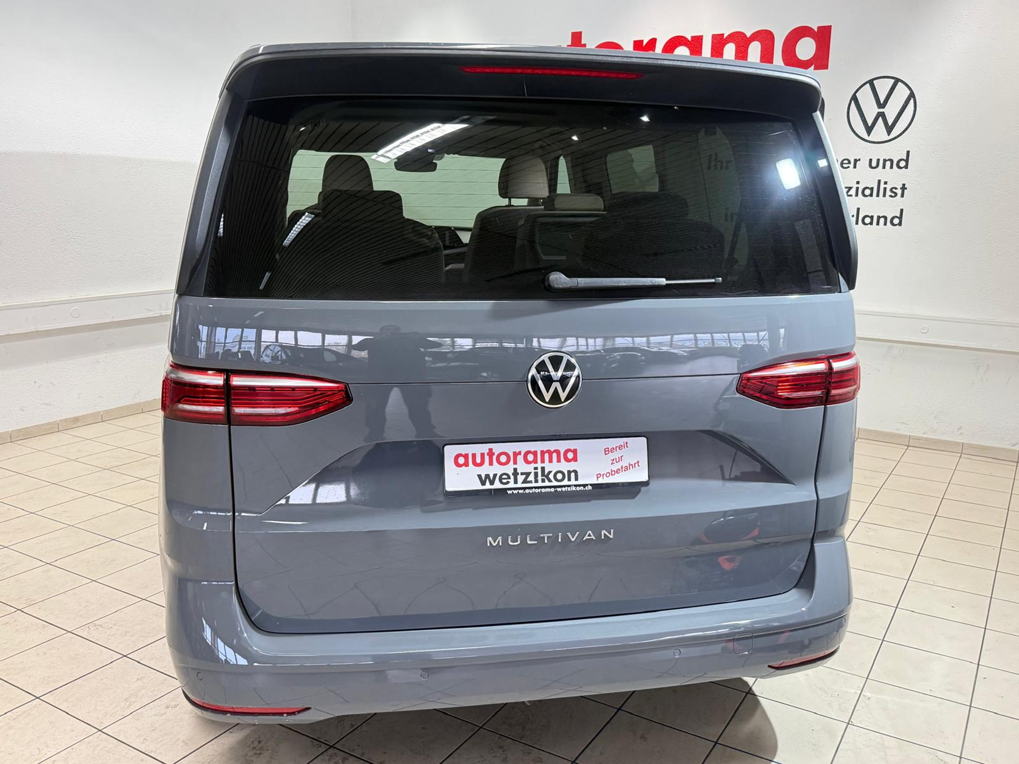 listing desktop thumbnail image 3