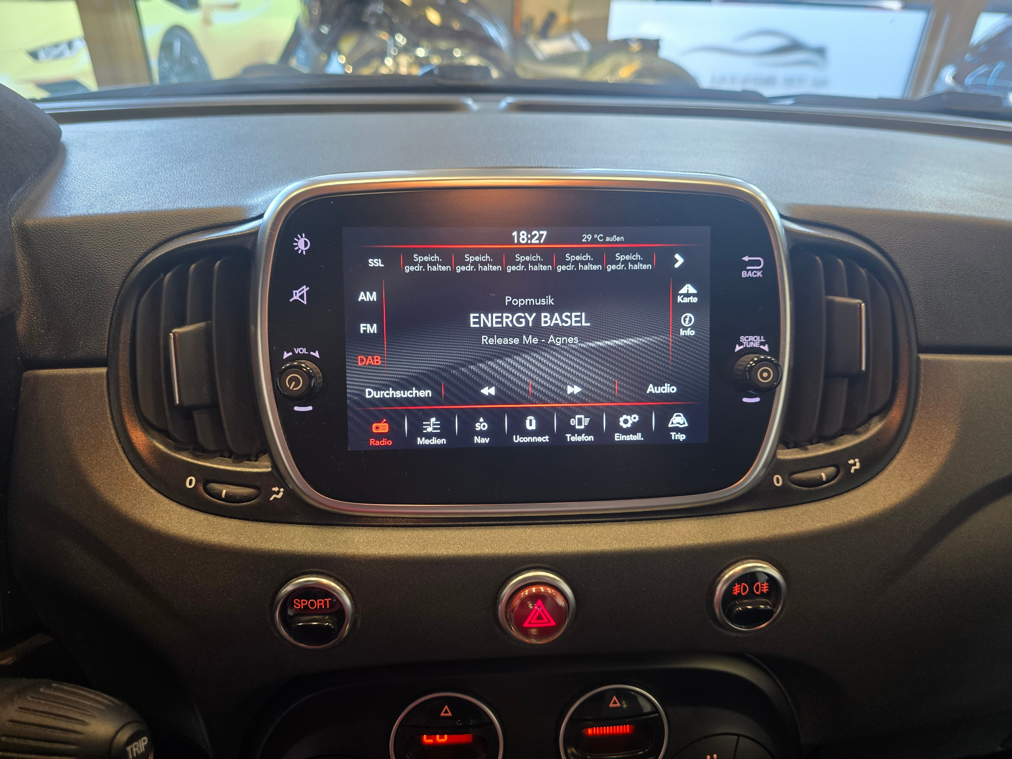 listing desktop thumbnail image 13