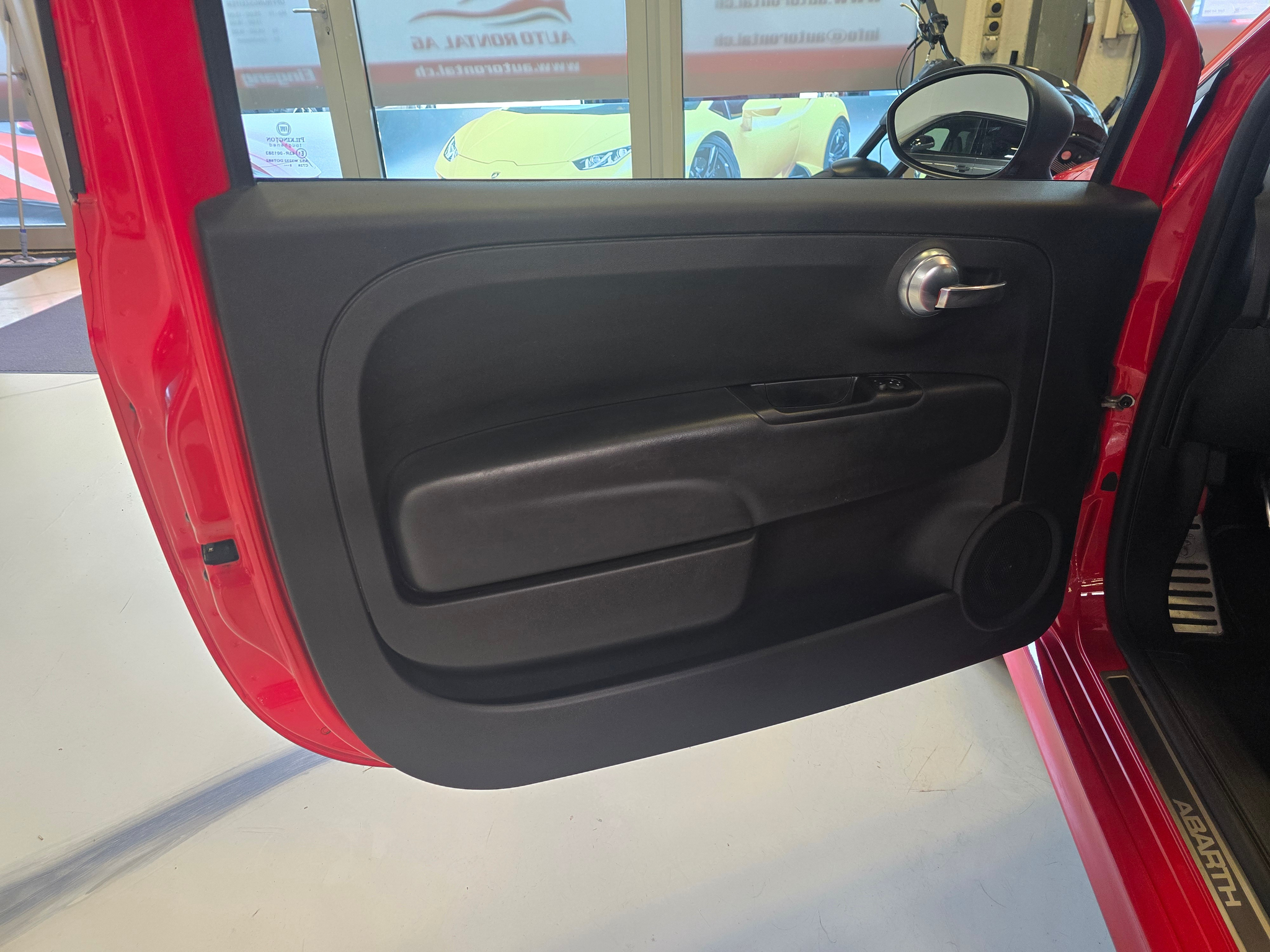 listing desktop thumbnail image 15