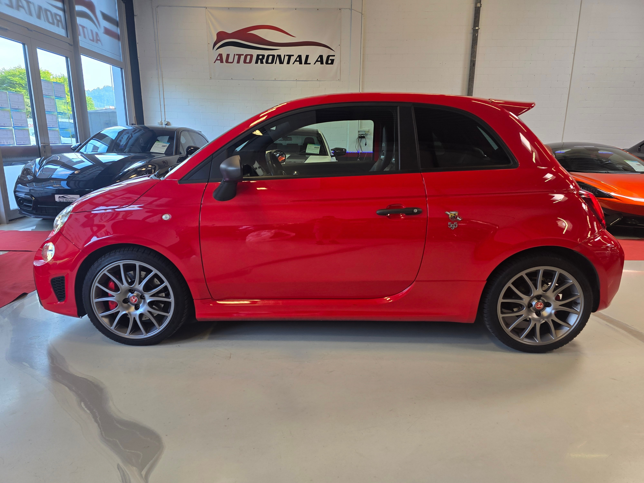 listing desktop thumbnail image 1