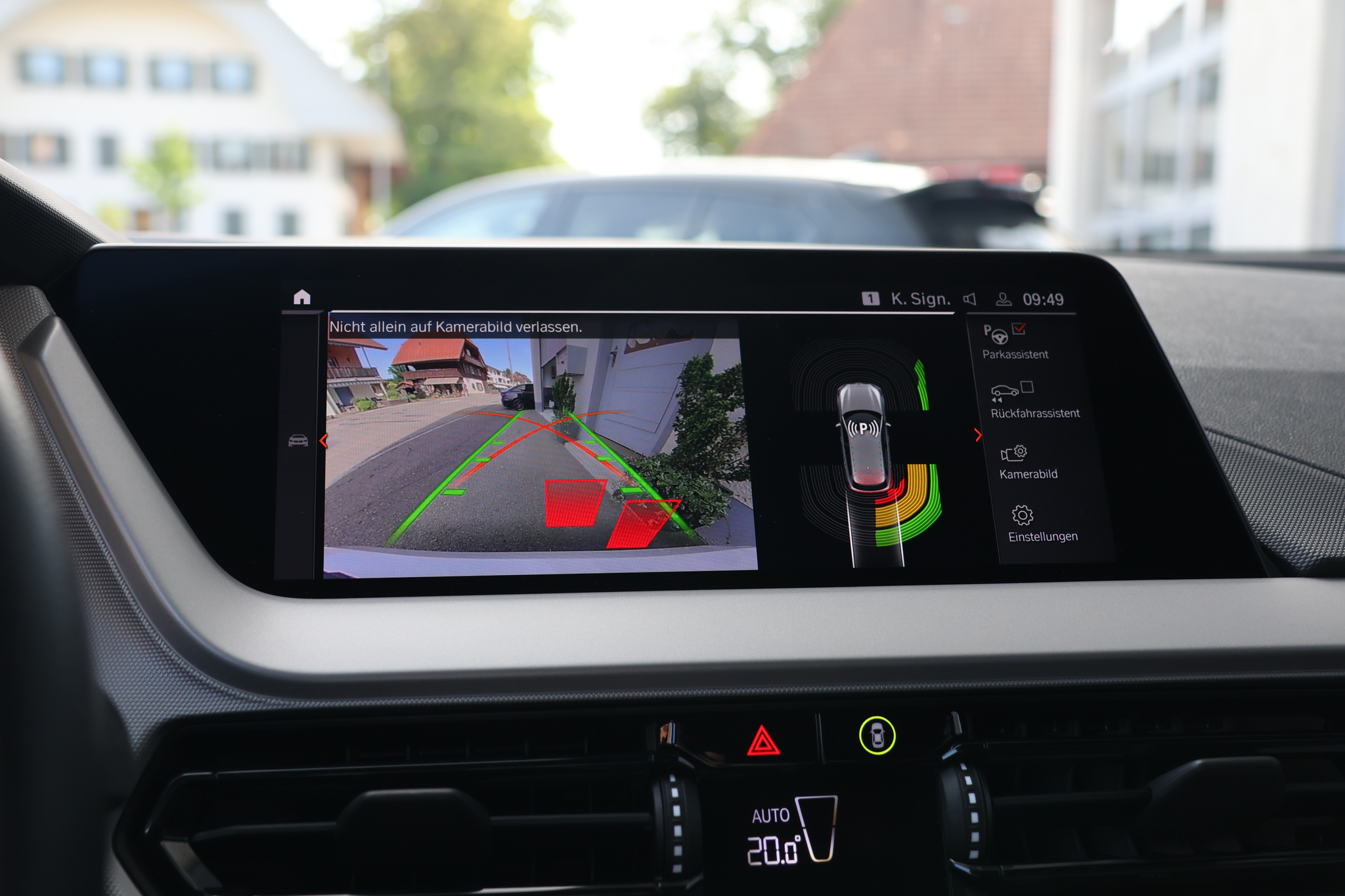 listing desktop thumbnail image 15