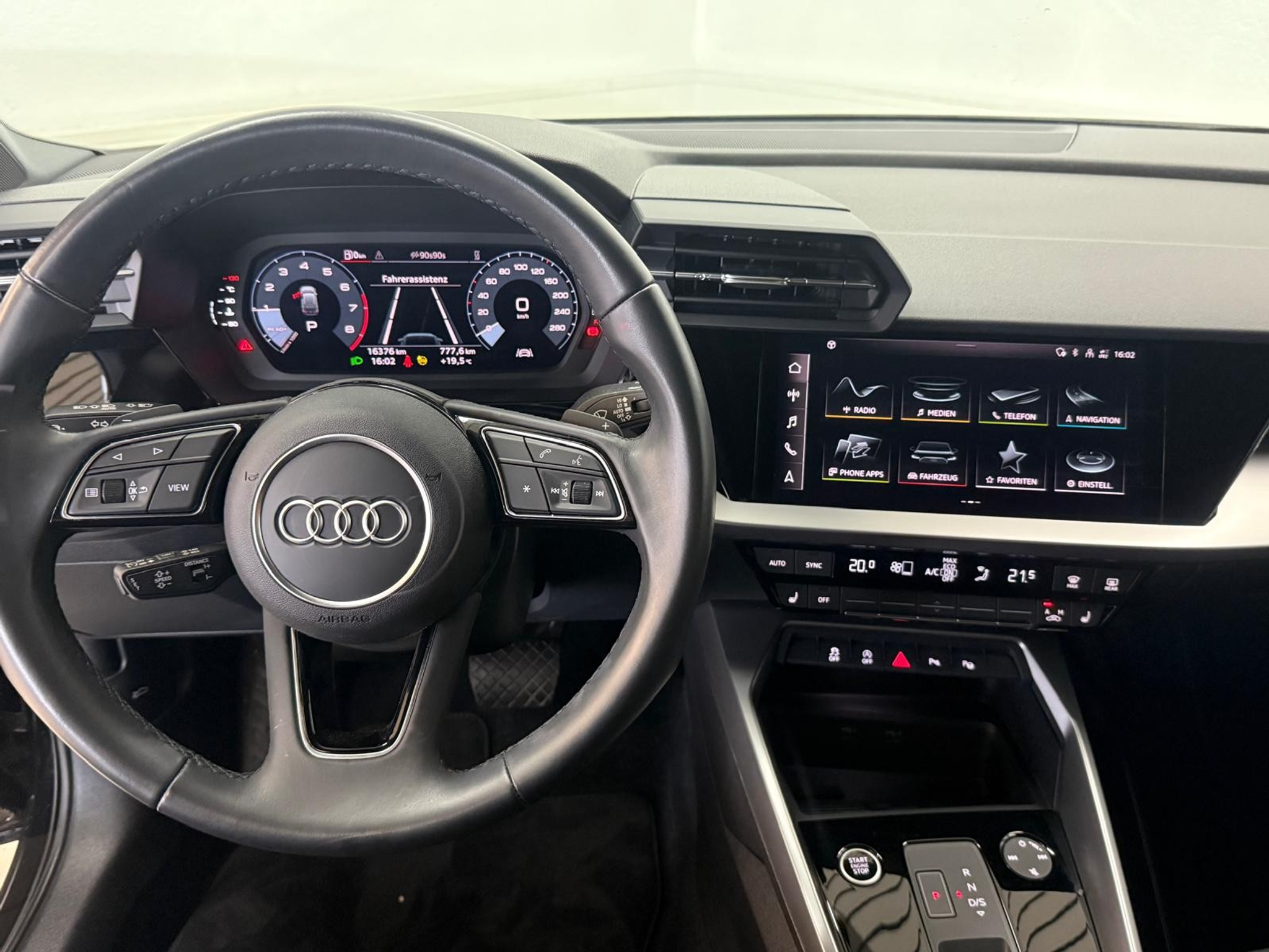 listing desktop thumbnail image 8