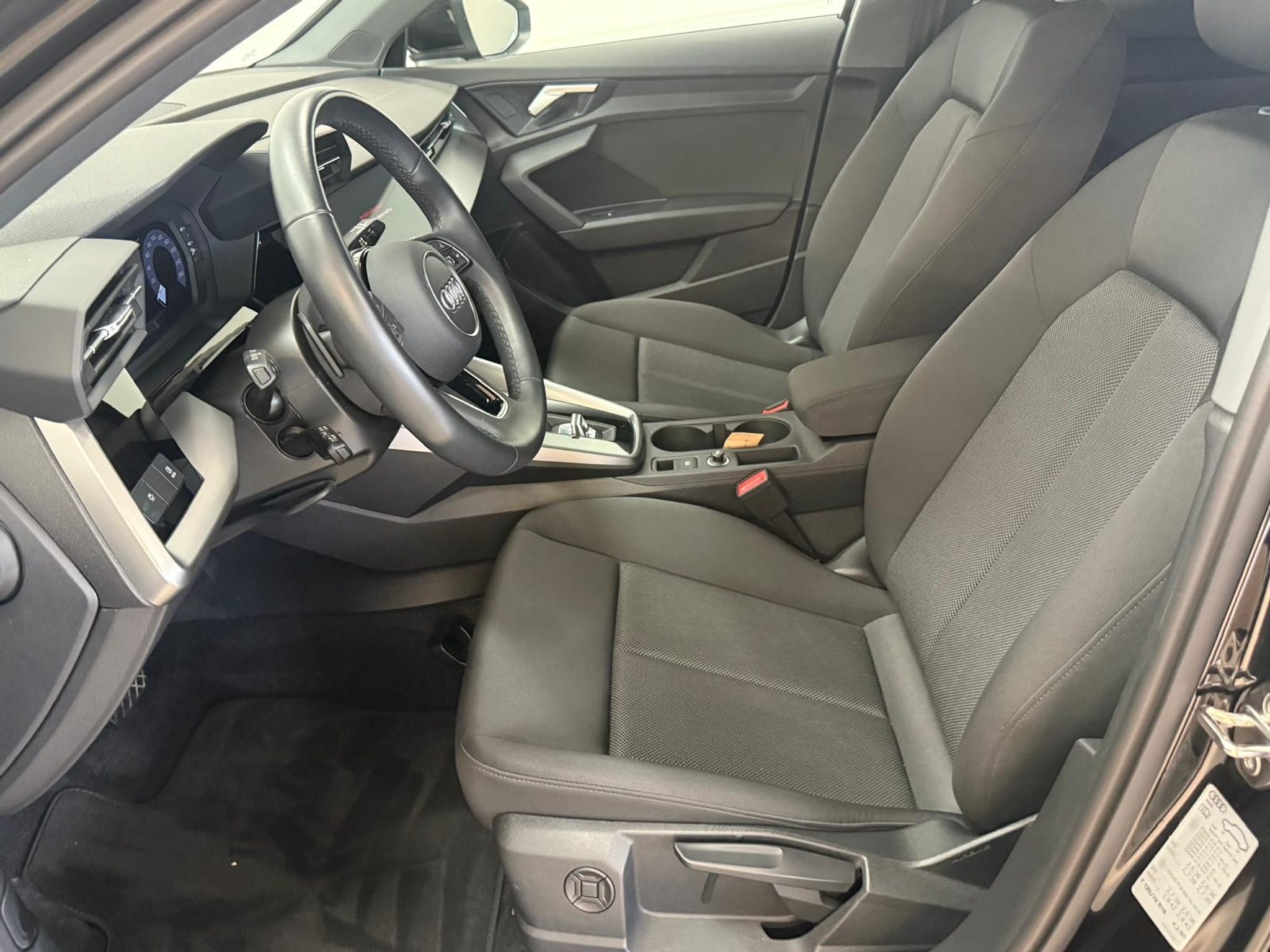 listing desktop thumbnail image 5