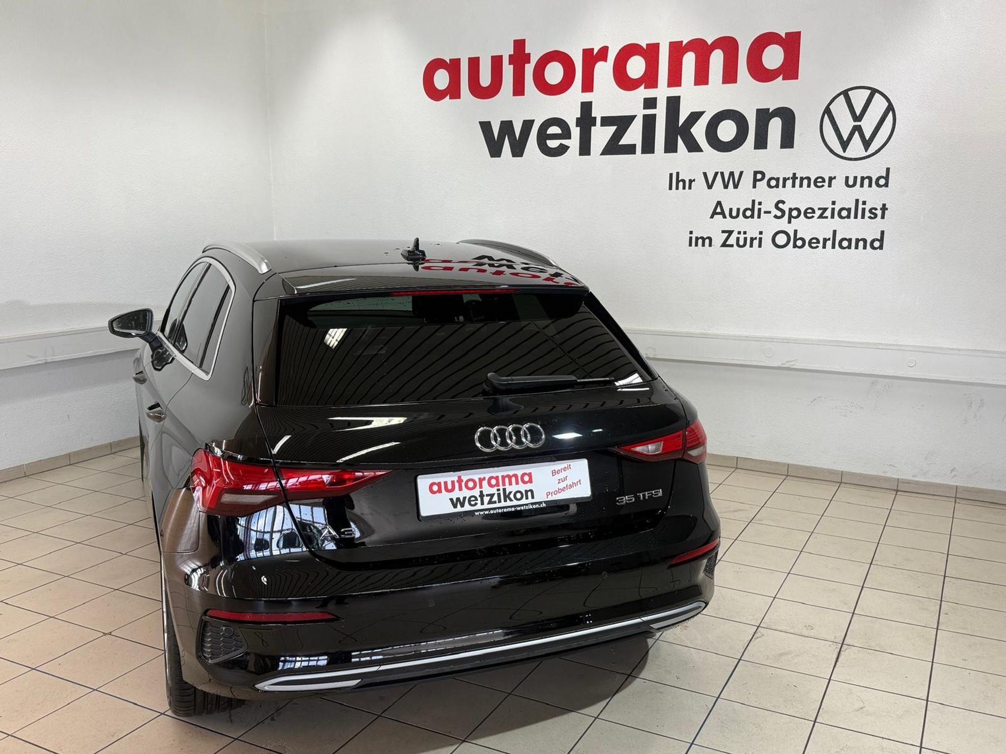 listing desktop thumbnail image 3