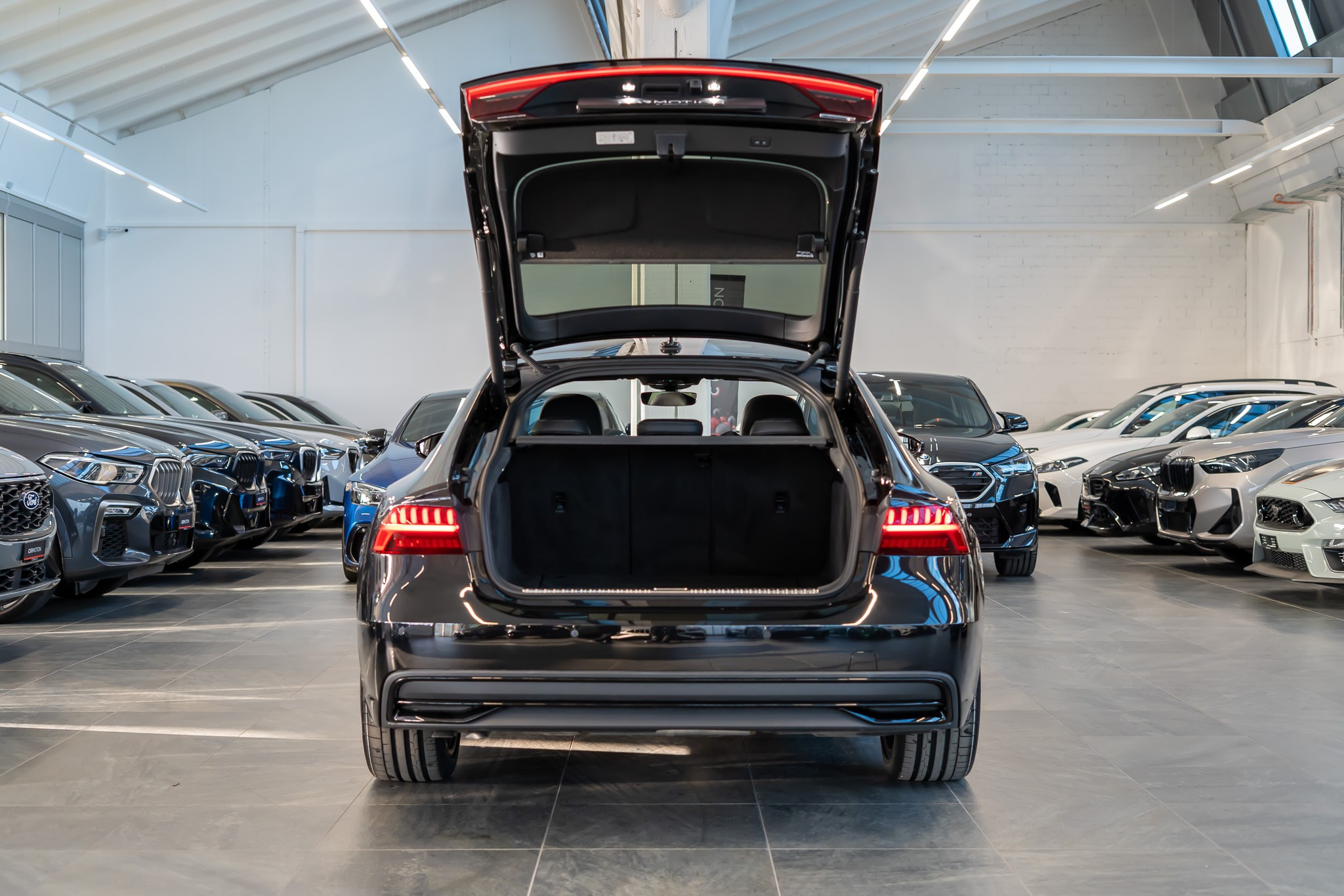 listing desktop thumbnail image 5