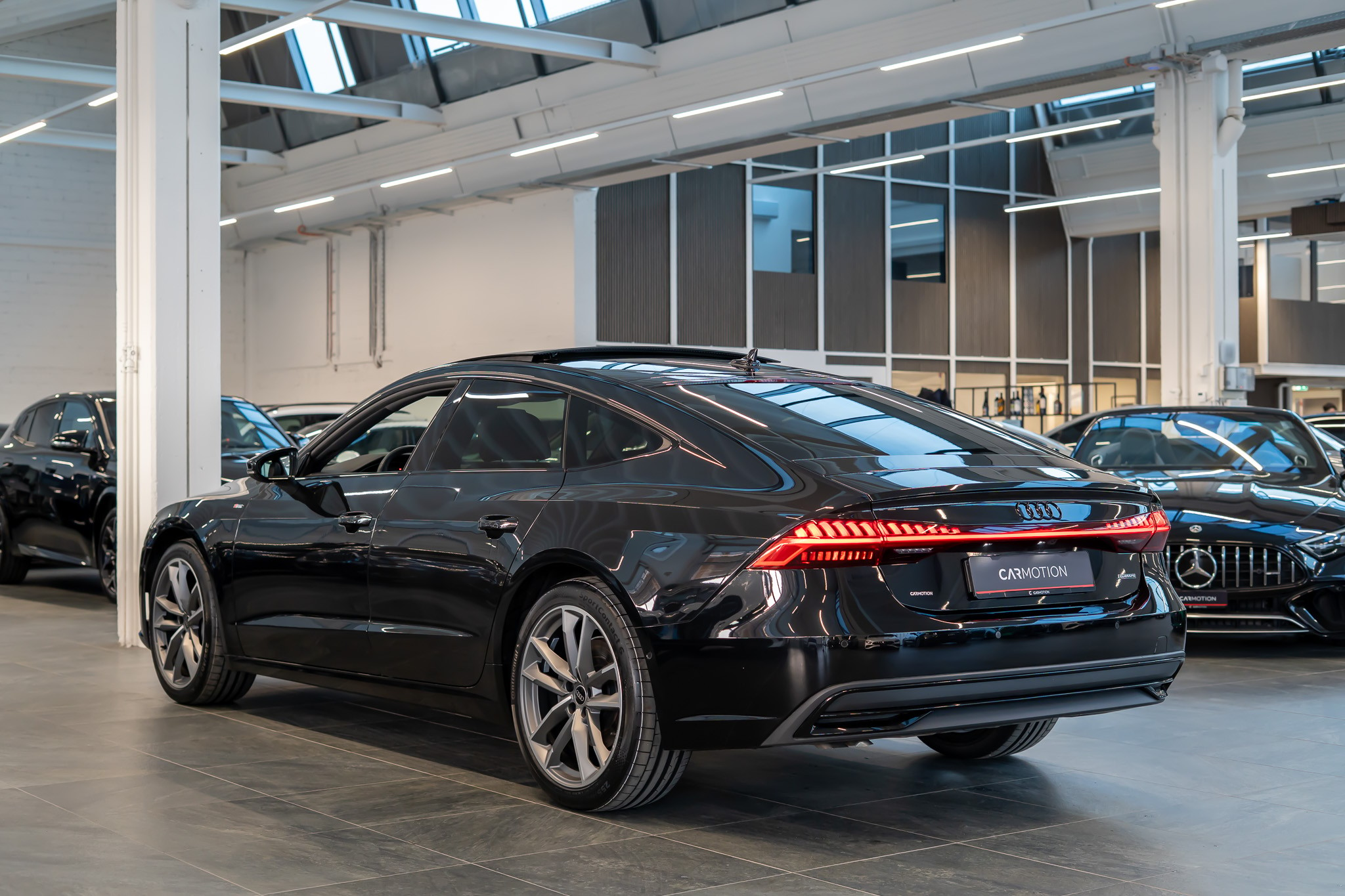 listing desktop thumbnail image 6