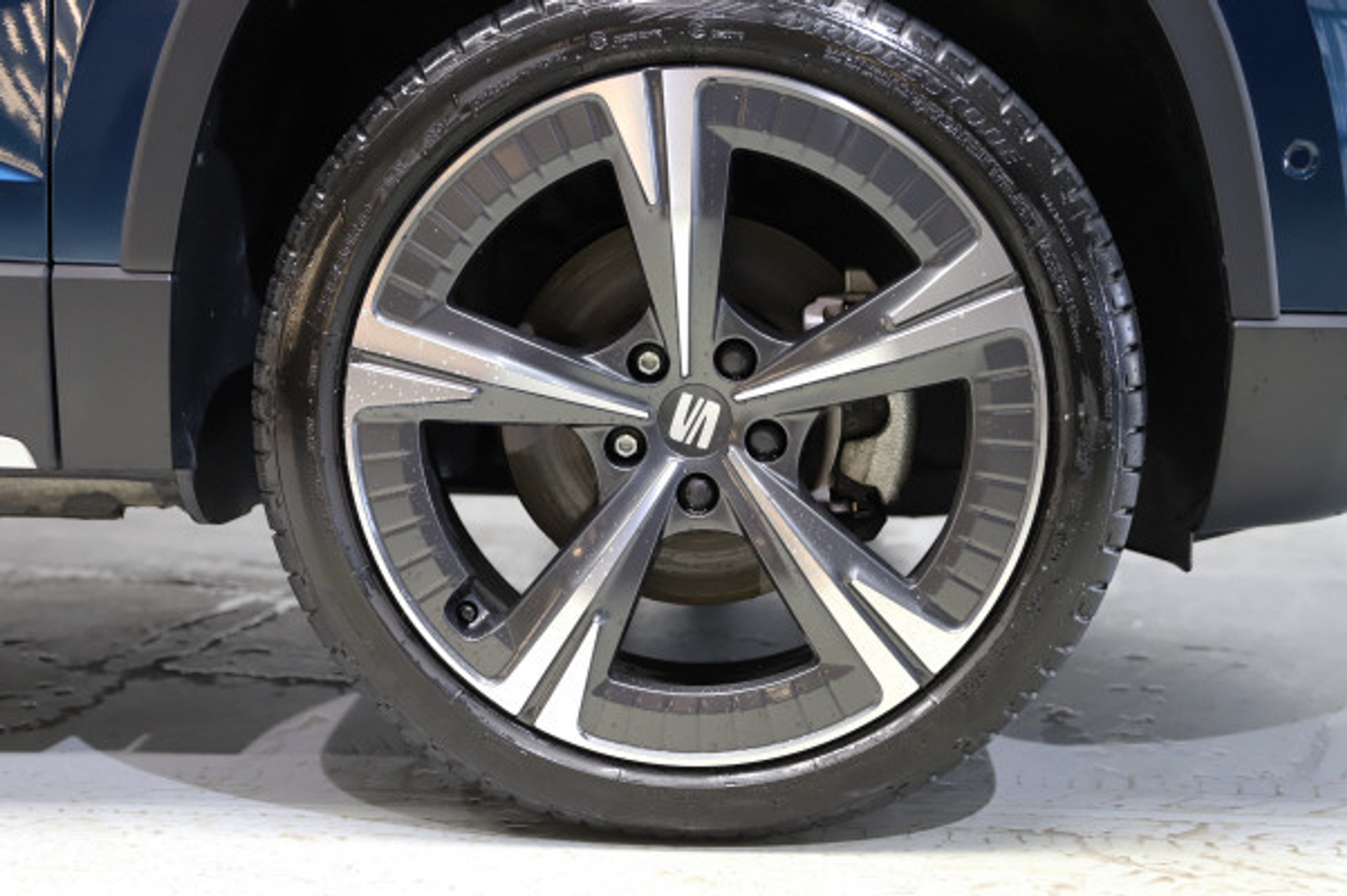 listing desktop thumbnail image 12