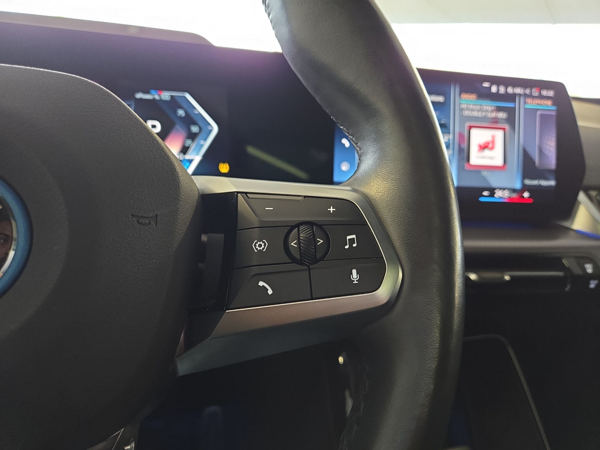 listing desktop thumbnail image 14