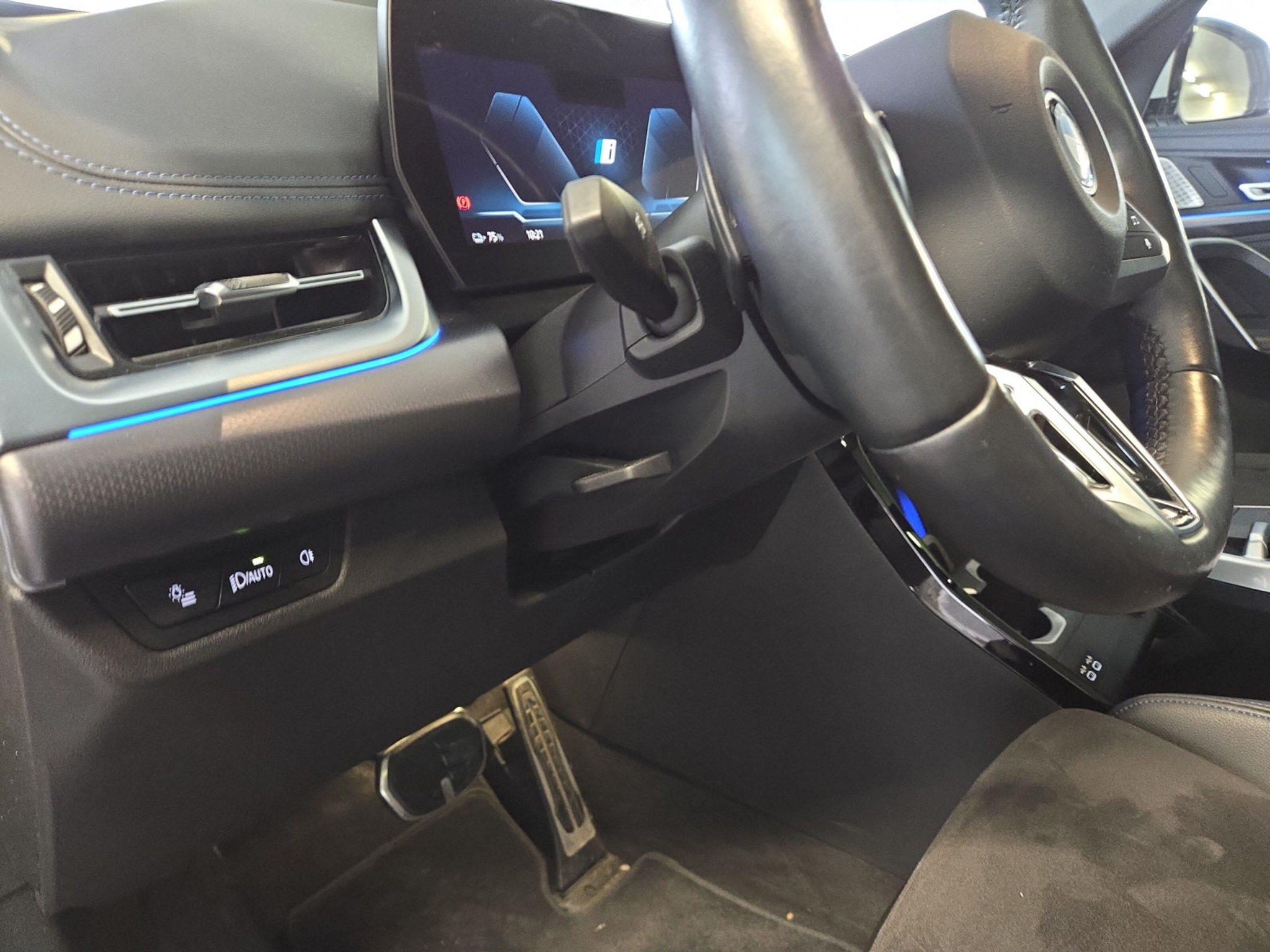 listing desktop thumbnail image 19