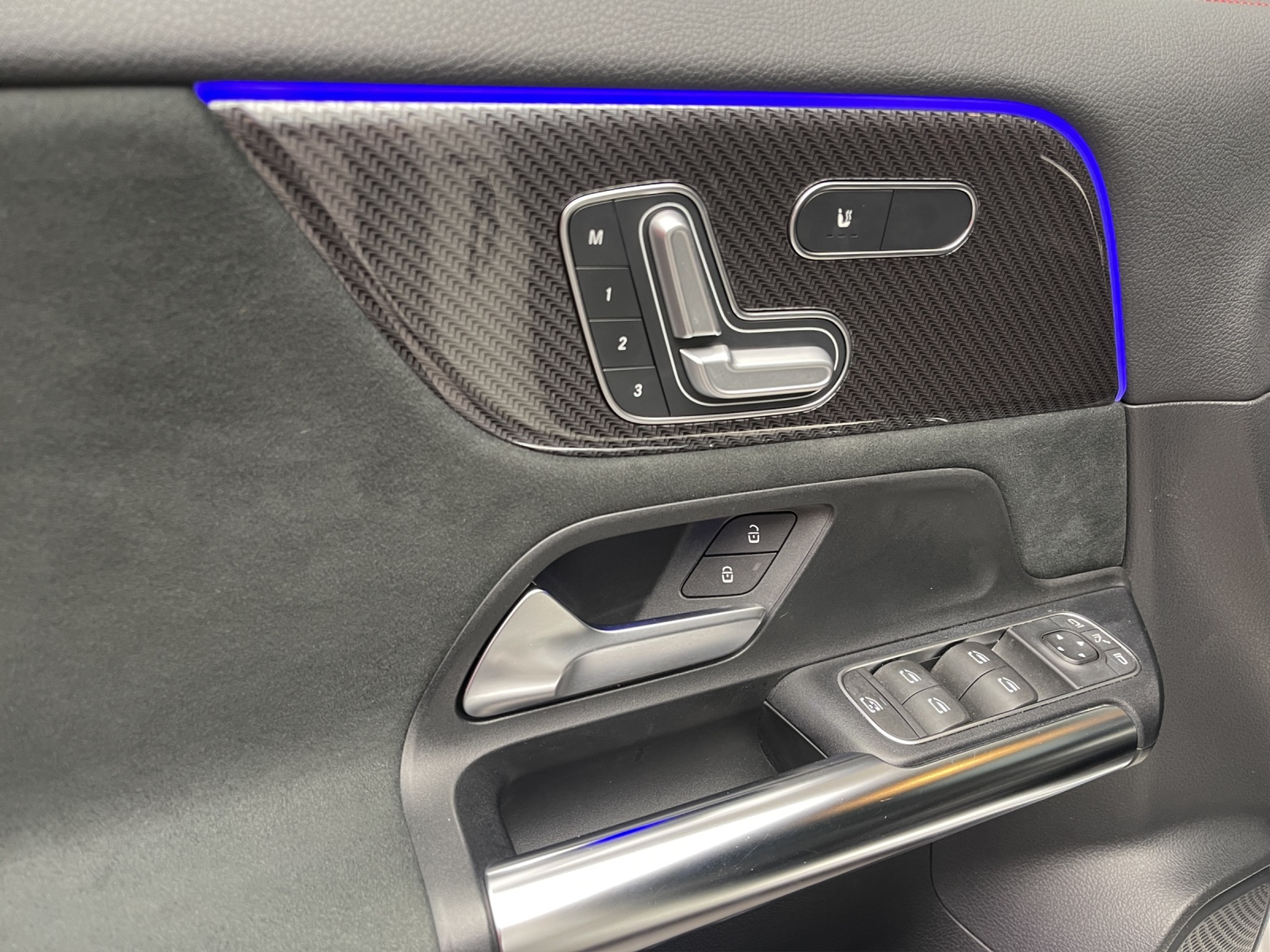 listing desktop thumbnail image 11