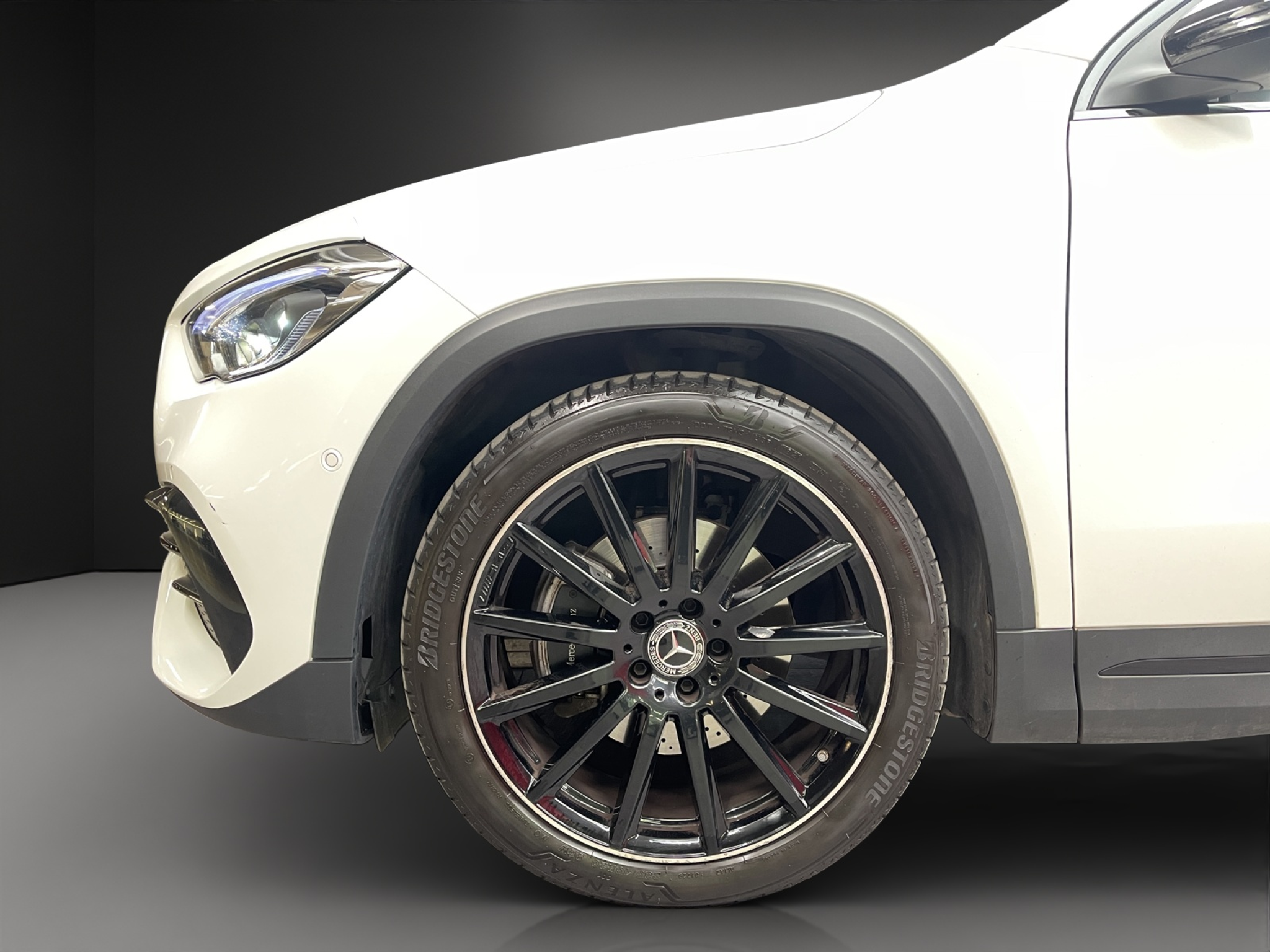 listing desktop thumbnail image 5