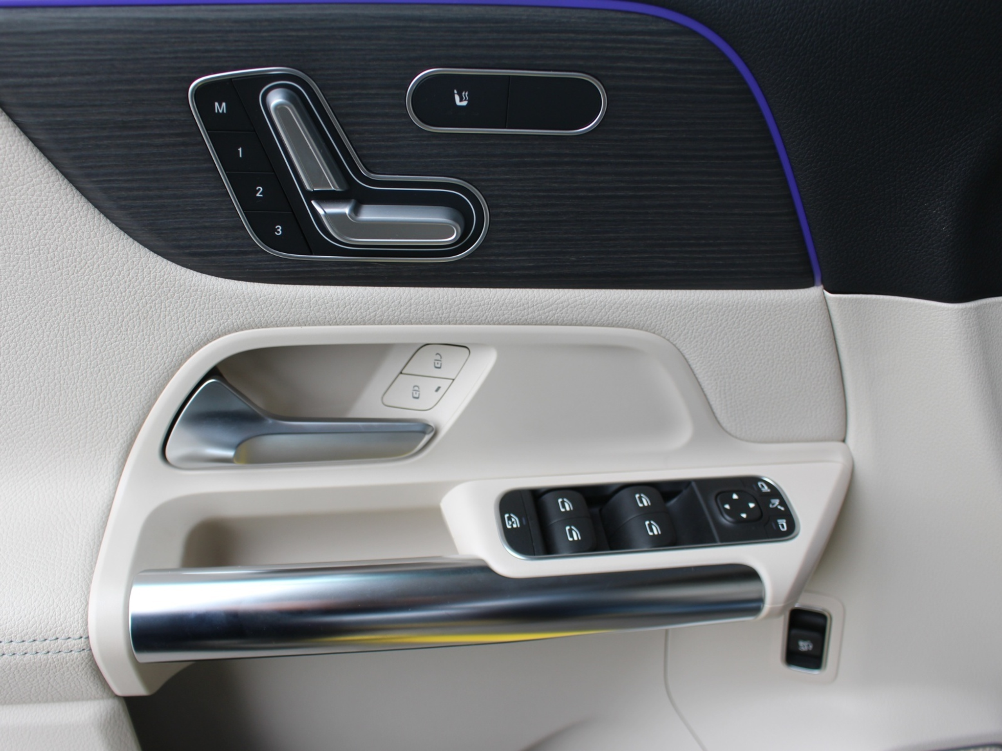 listing desktop thumbnail image 10