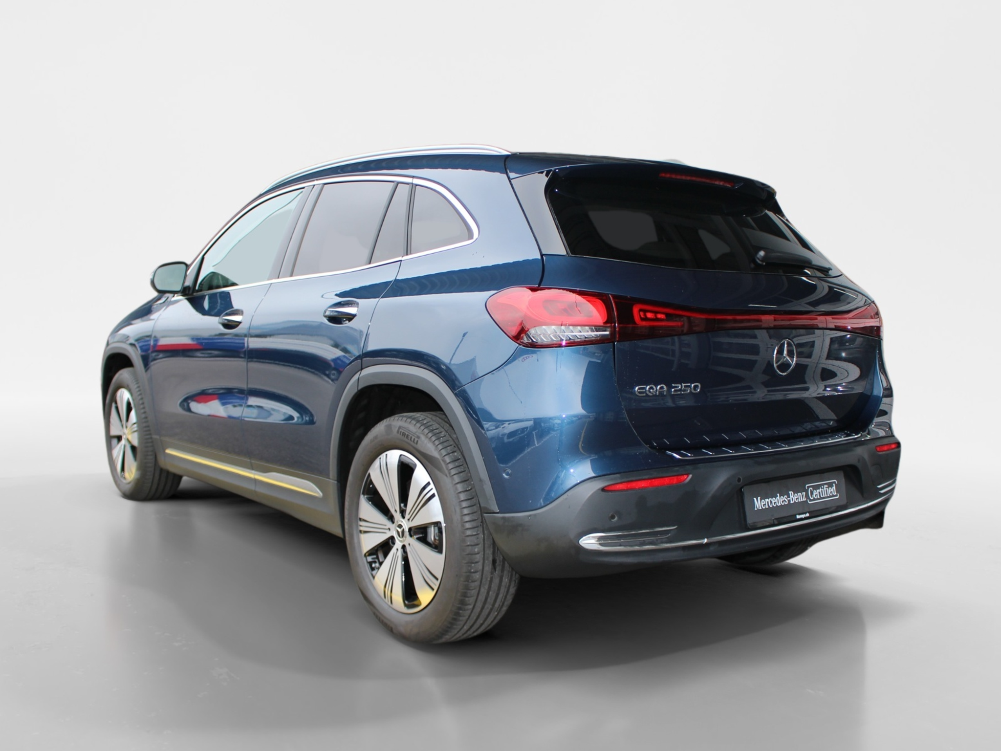 listing desktop thumbnail image 3