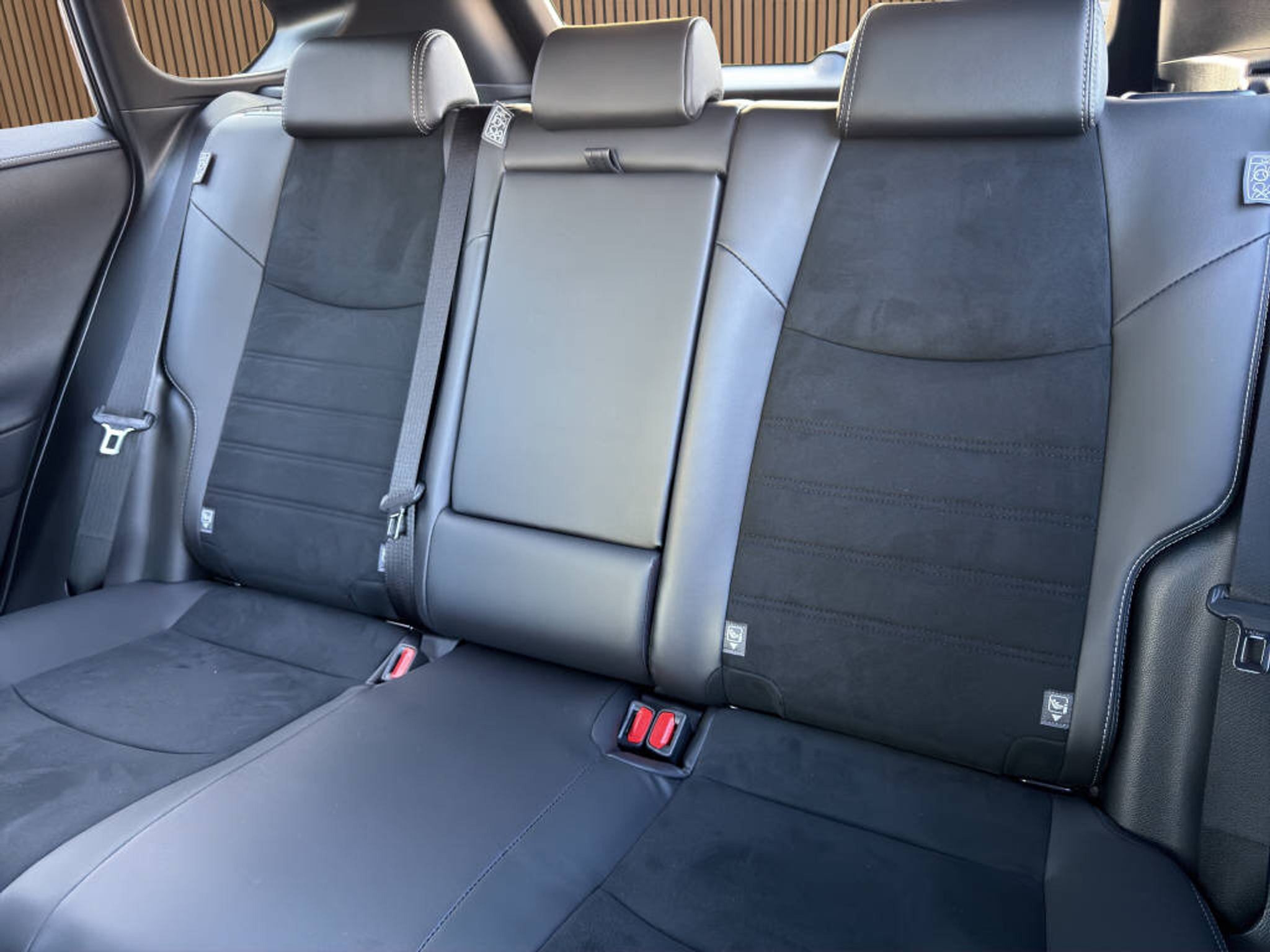 listing desktop thumbnail image 14