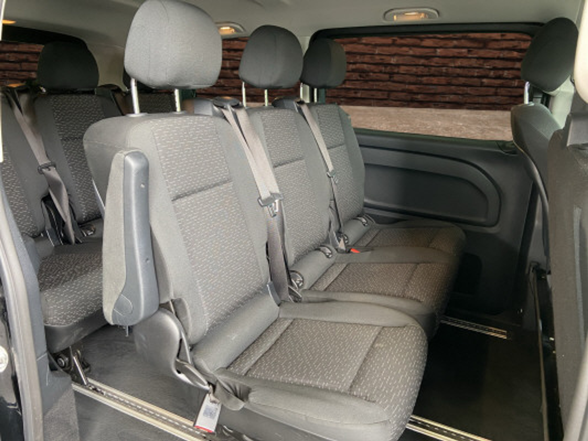 listing desktop thumbnail image 11