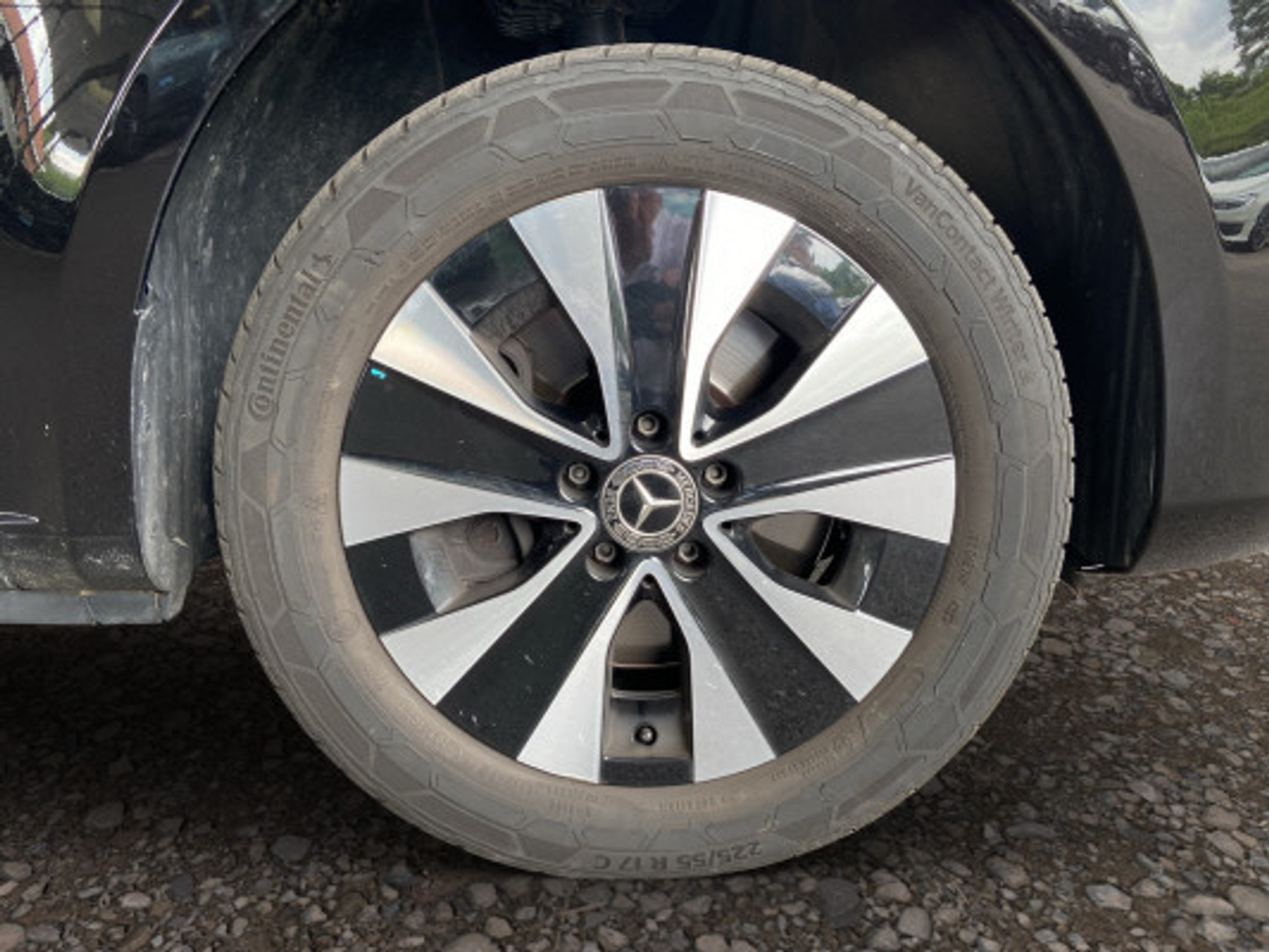 listing desktop thumbnail image 7