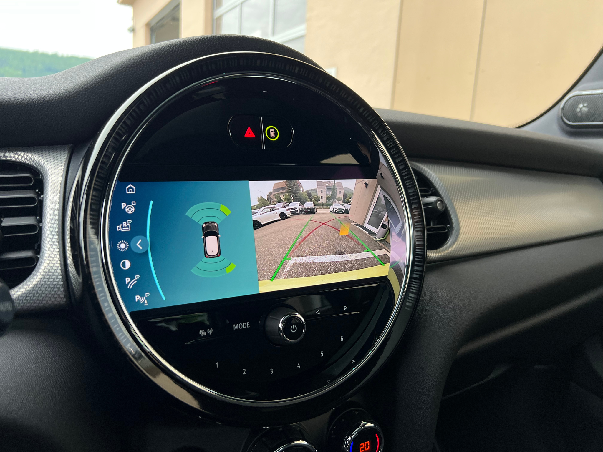 listing desktop thumbnail image 18