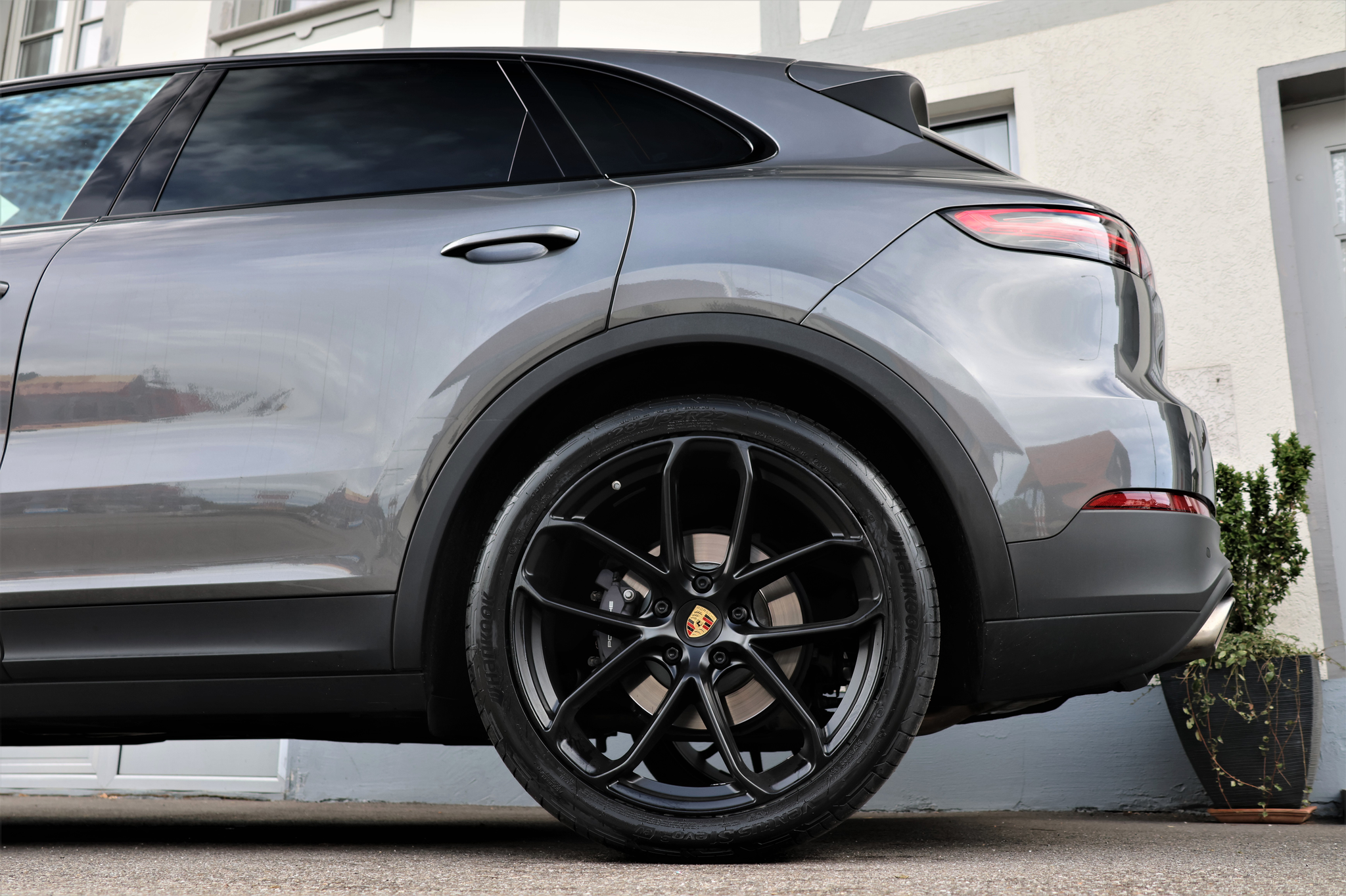 listing desktop thumbnail image 6