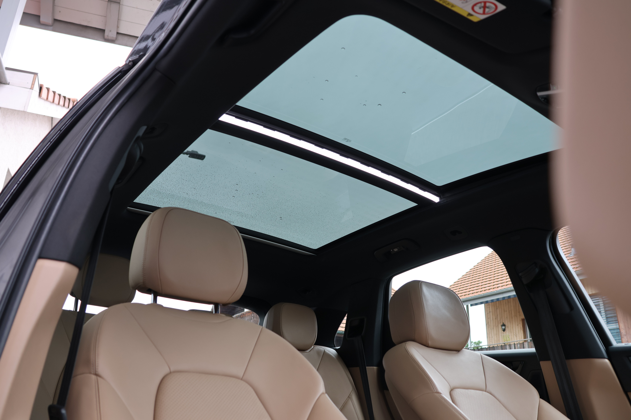 listing desktop thumbnail image 18