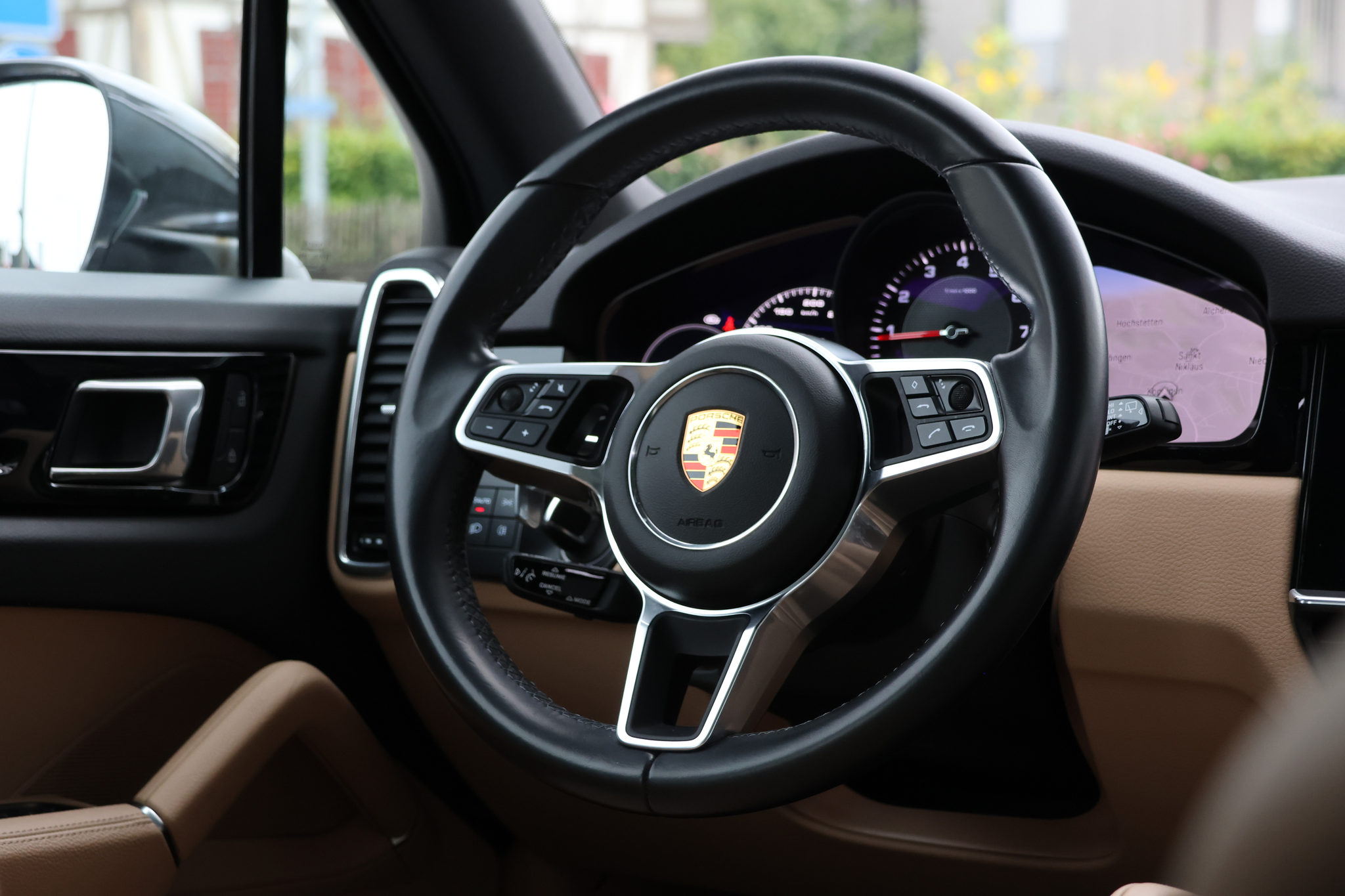 listing desktop thumbnail image 14